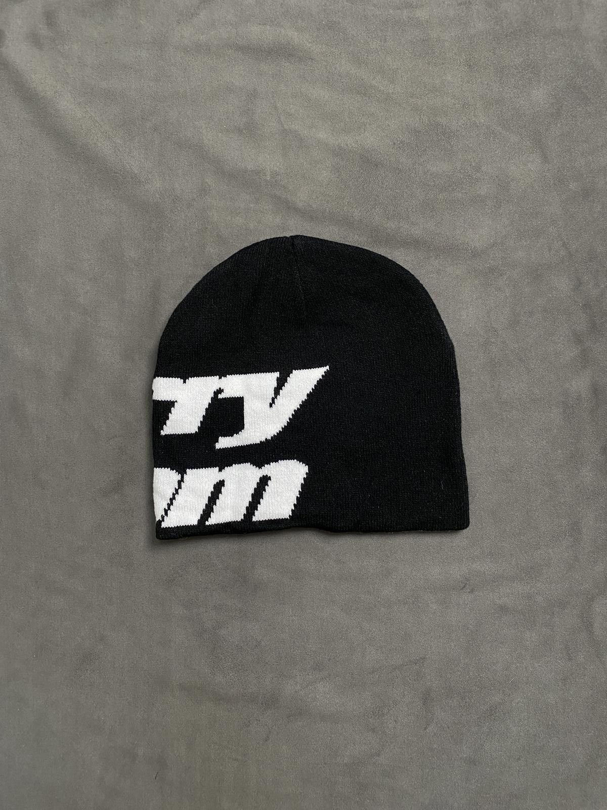 Japanese Brand Rare Sorry Mom Logo No Cuff Knit Reversible Beanie OS Size ONE SIZE - 3 Thumbnail