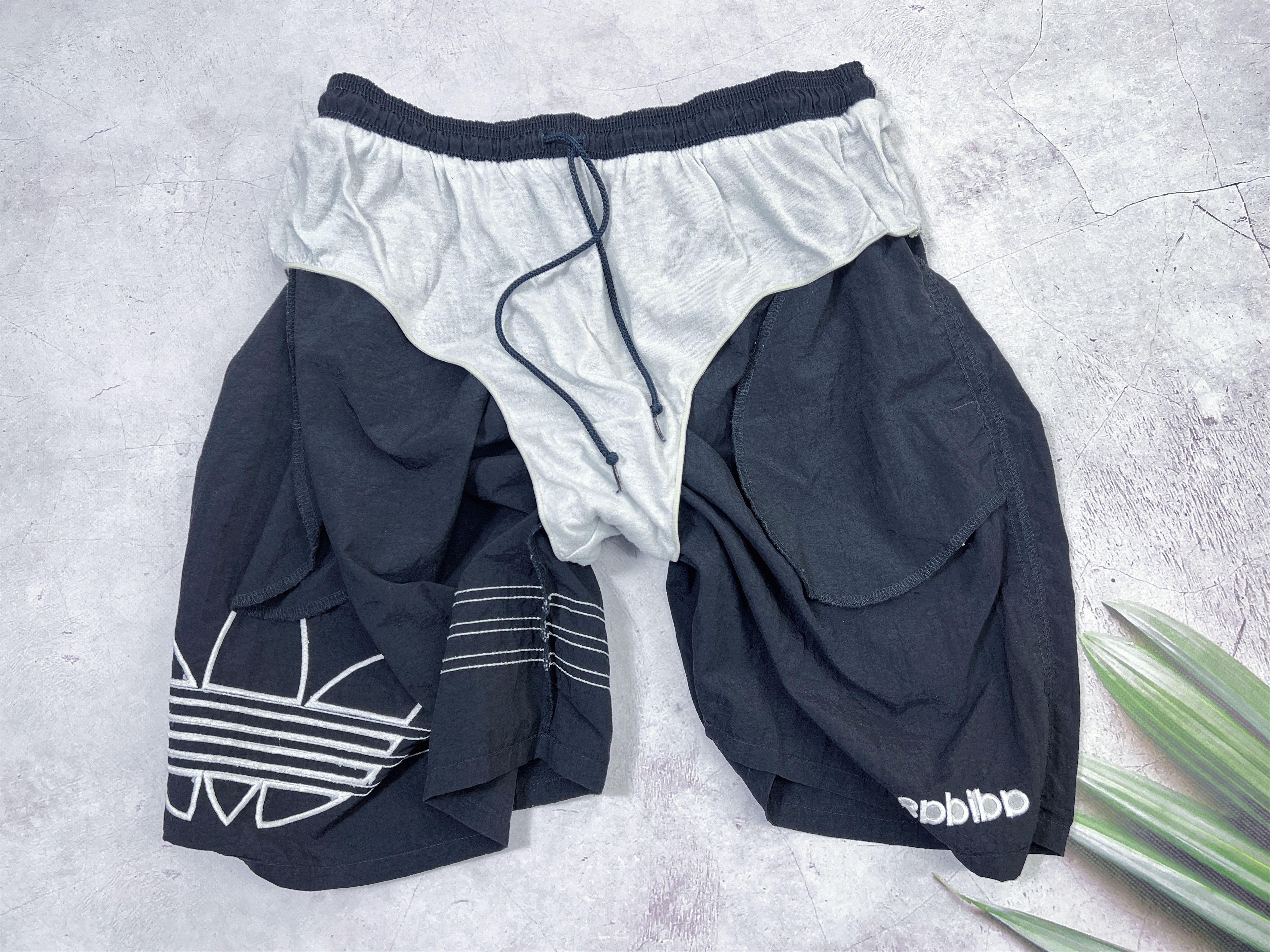 Adidas × Vintage 90s Adidas Shorts Crumpled Nylon Big Embroidered Size US 36 / EU 52 - 12 Thumbnail