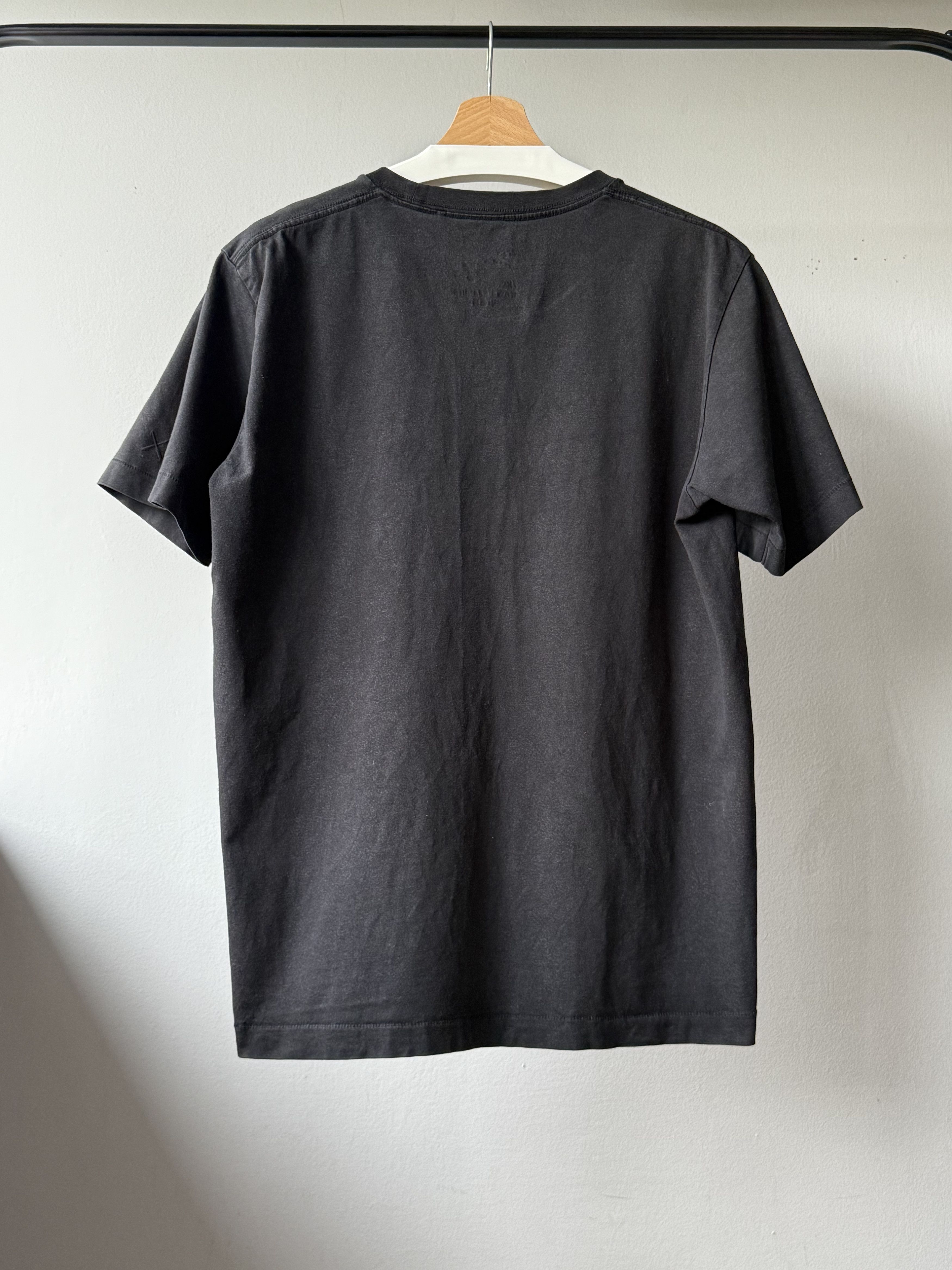 Kaws × Peanuts × Uniqlo Uniqlo x Kaws x Peanuts Snoopy Joe Cool Black Print T-Shirt Size US XL / EU 56 / 4 - 2 Thumbnail