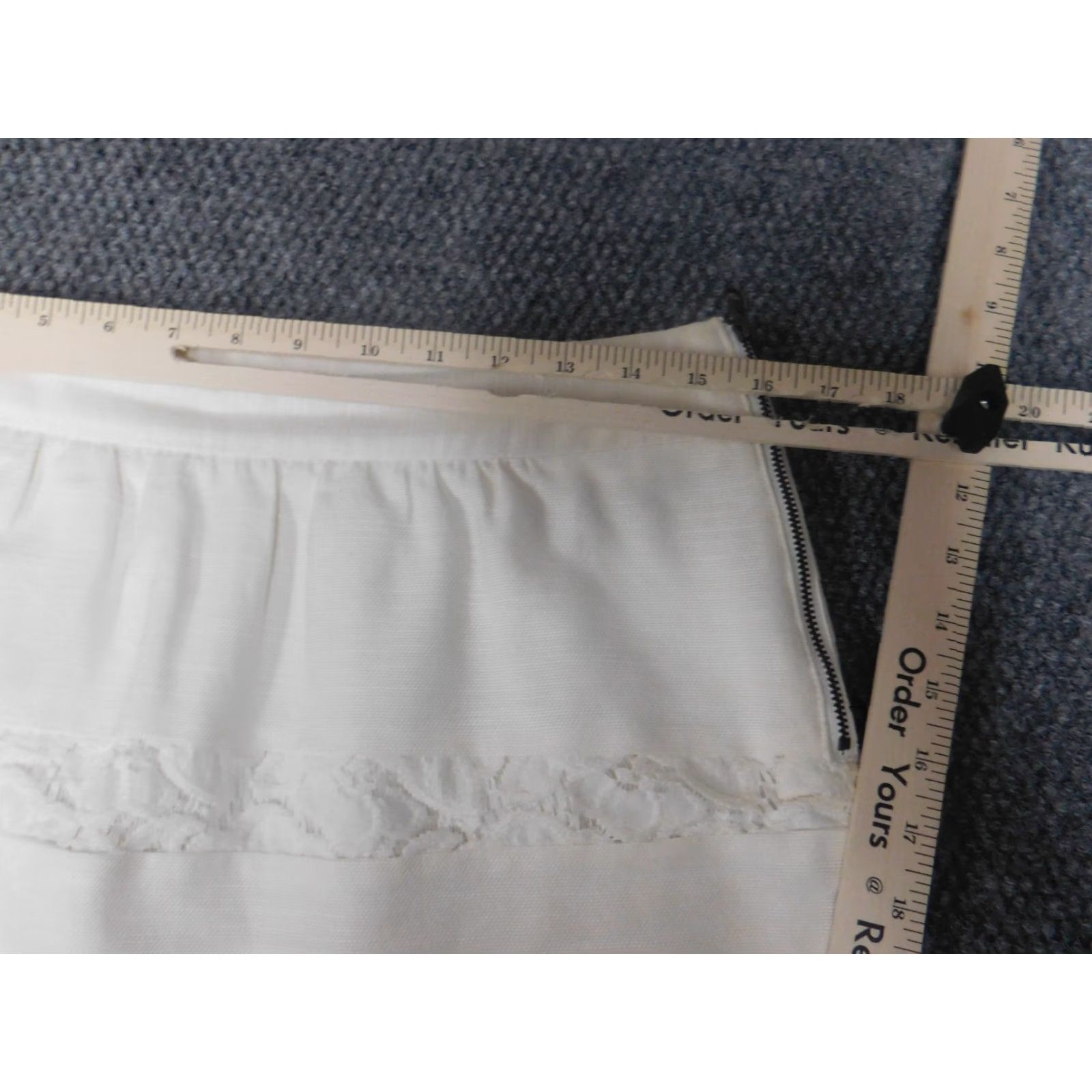 Loft LOFT Skirt Women Knee Length A-Line White Floral 6 Zipper Knit Polyester Regular Machine Washable Vintage No Mens Womens Girls Size 28" / US 6 / IT 42 - 5 Thumbnail