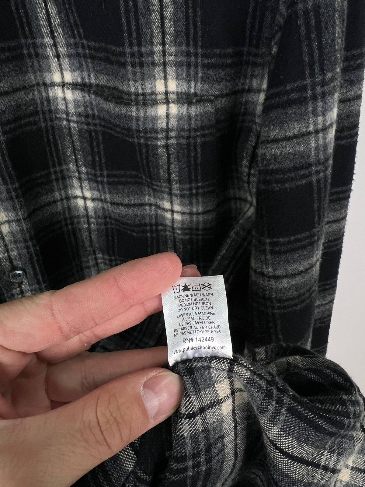 Public School Public School New York USA shirt size L Size US L / EU 52-54 / 3 - 3 Thumbnail