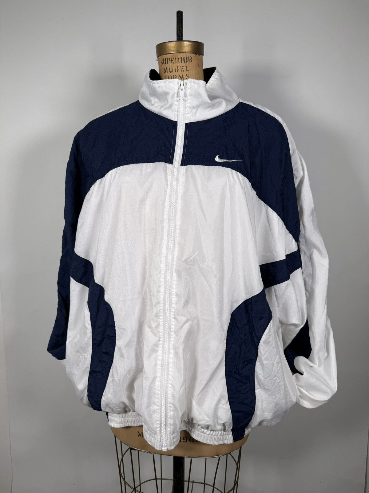 Nike Rare Vintage 90s Nike Windbreaker Size US XL / EU 56 / 4 - 1 Thumbnail