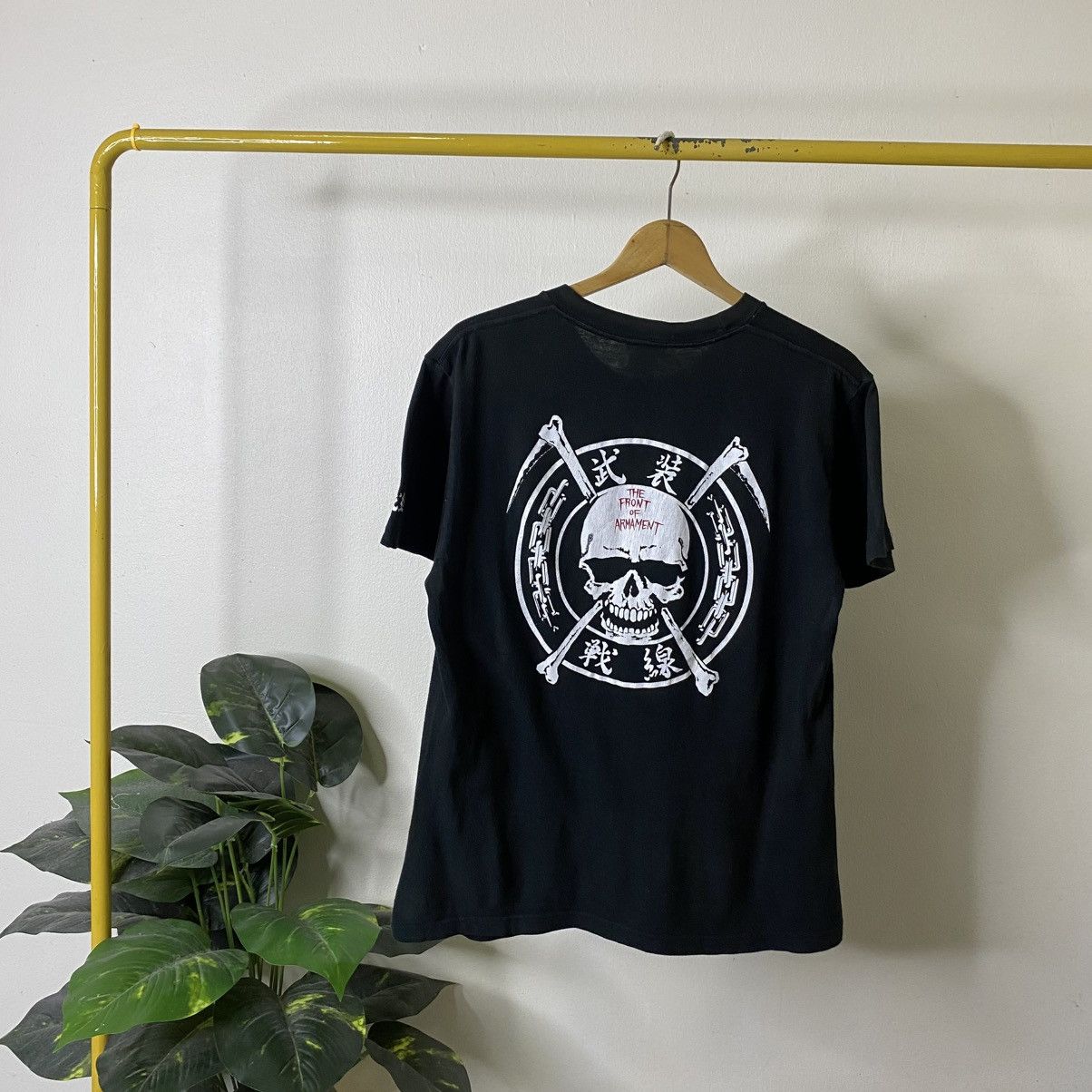 Anime Vintage The Front of Armament Bikers Crows Manga Series Tee Size US L / EU 52-54 / 3 - 1 Thumbnail