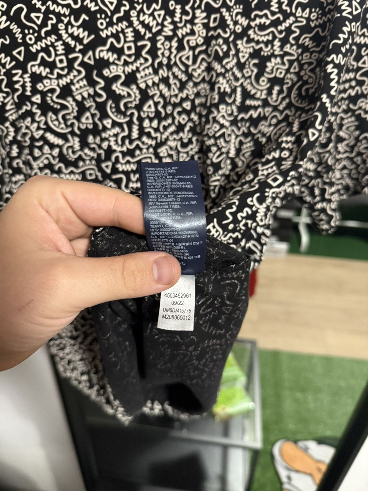 Tommy Hilfiger Tommy jeans r-shiet size L Size US L / EU 52-54 / 3 - 5 Thumbnail