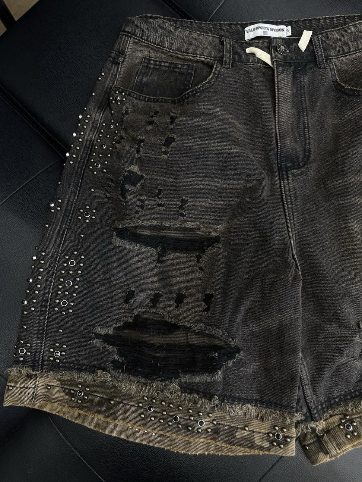 Vale Valley Denim Studded Shorts Size 30 (Brand New) Black/Brown Size US 30 / EU 46 - 2 Thumbnail