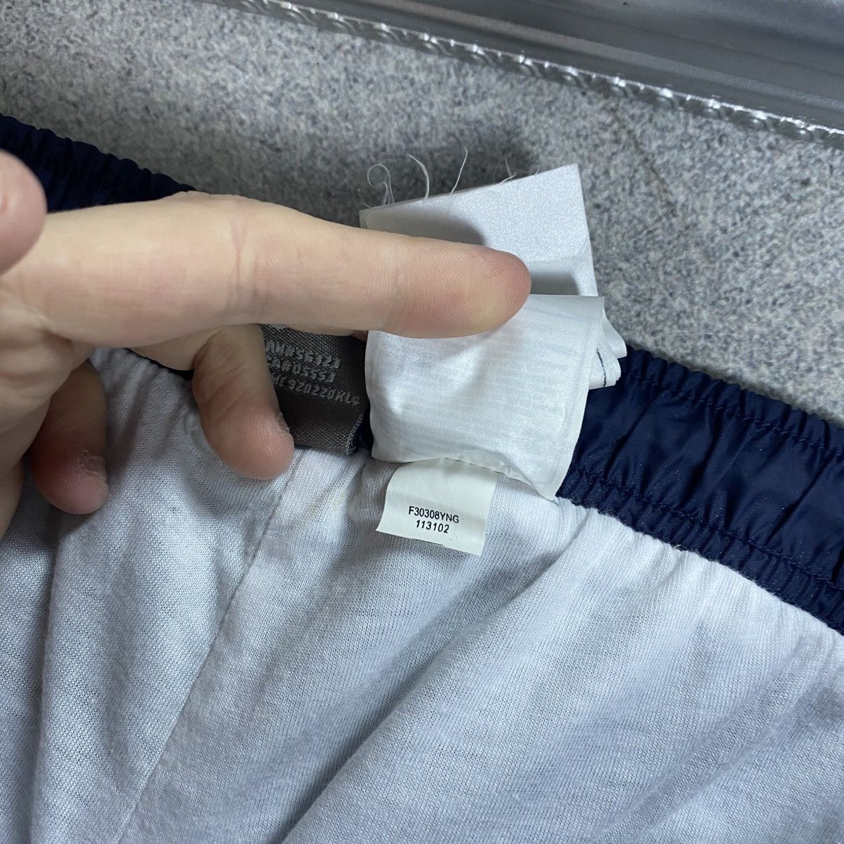 Nike Vintage Nike Track Pants Y2K Size US 36 / EU 52 - 8 Thumbnail