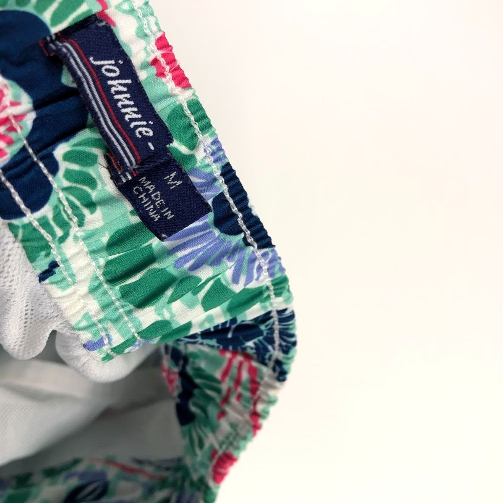 johnnie-O johnnie-O Swim Trunk Shorts Men Med Elastic Waist Lined 8.5" Multicolor Fits 30W Size US 31 - 4 Thumbnail