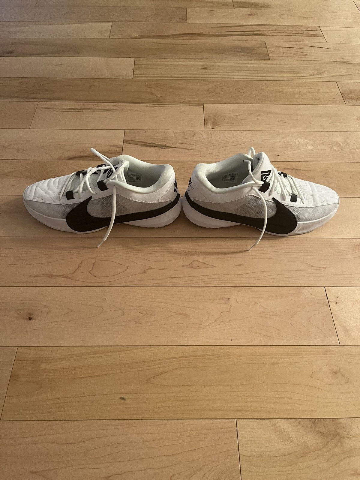 Nike Zoom Freak 5 TB White Size US 10.5 / EU 43-44 - 1 Thumbnail