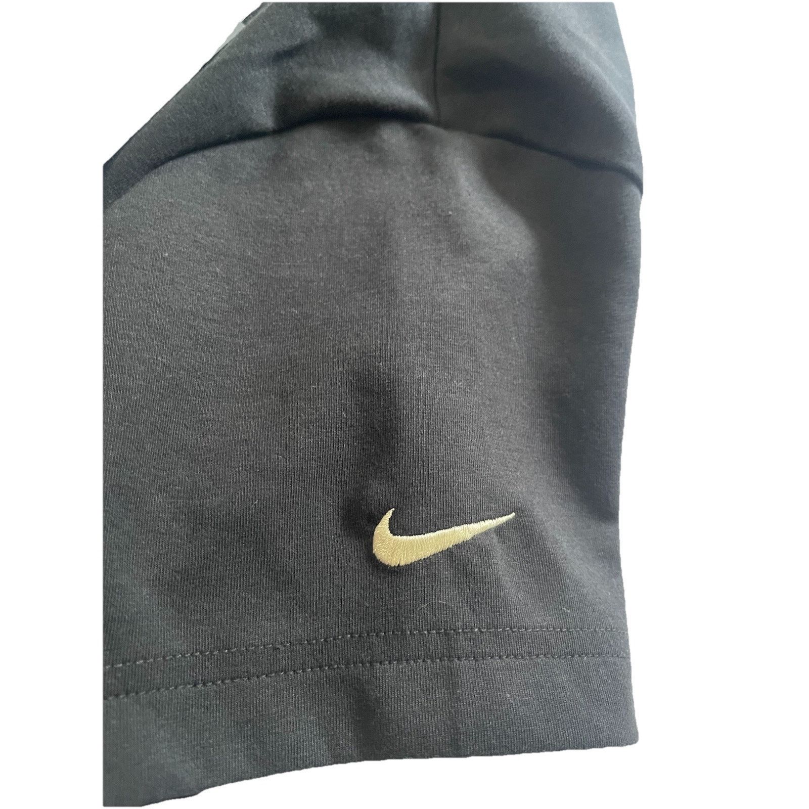 Nike Nike Women’s All Over Band Cropped Tight Fit Short T-Shirt Size XL / US 12-14 / IT 48-50 - 5 Thumbnail