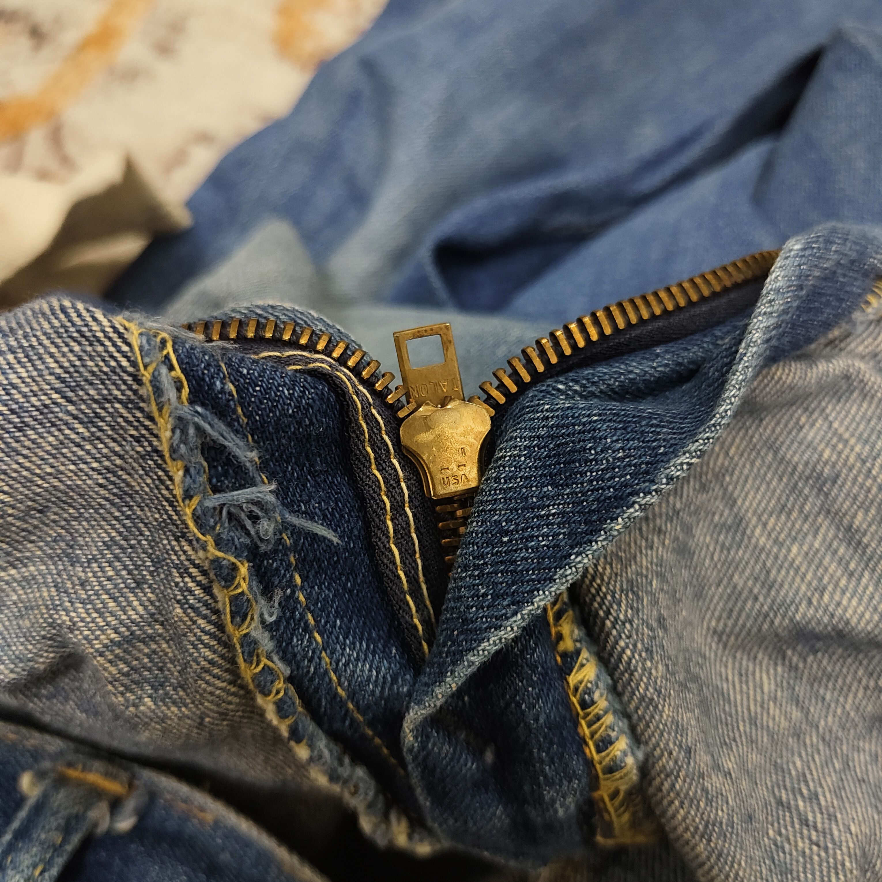 Levi's True Vintage 50s Levi's Big E Hidden Rivets Women Jean Size US 27 - 15 Thumbnail