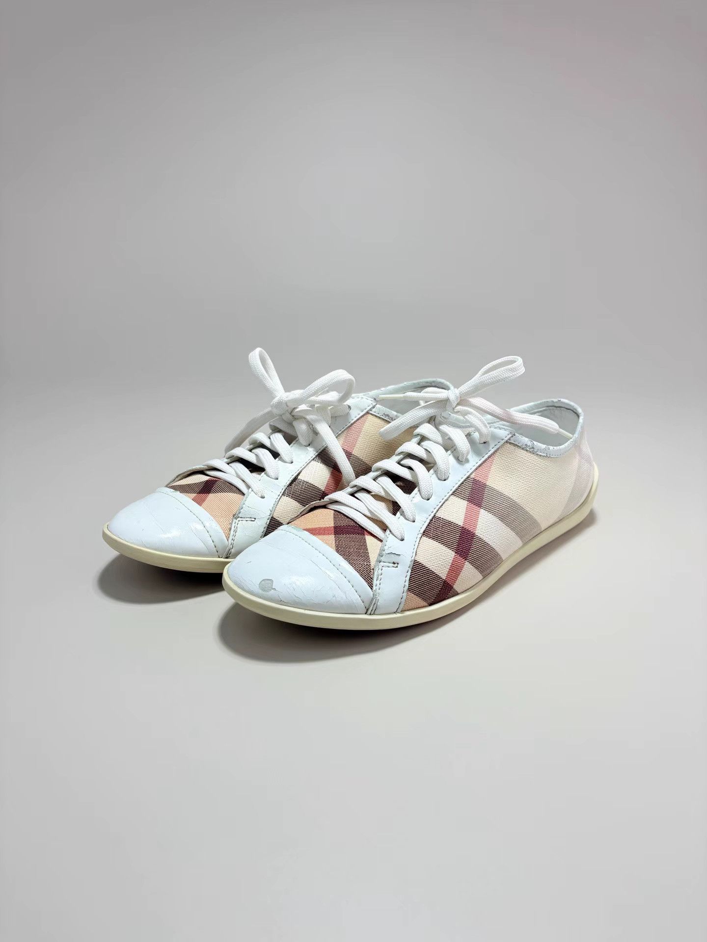 Burberry BURBERRY Check Casual Shoes K1 Size US 8 / IT 38 - 1 Thumbnail