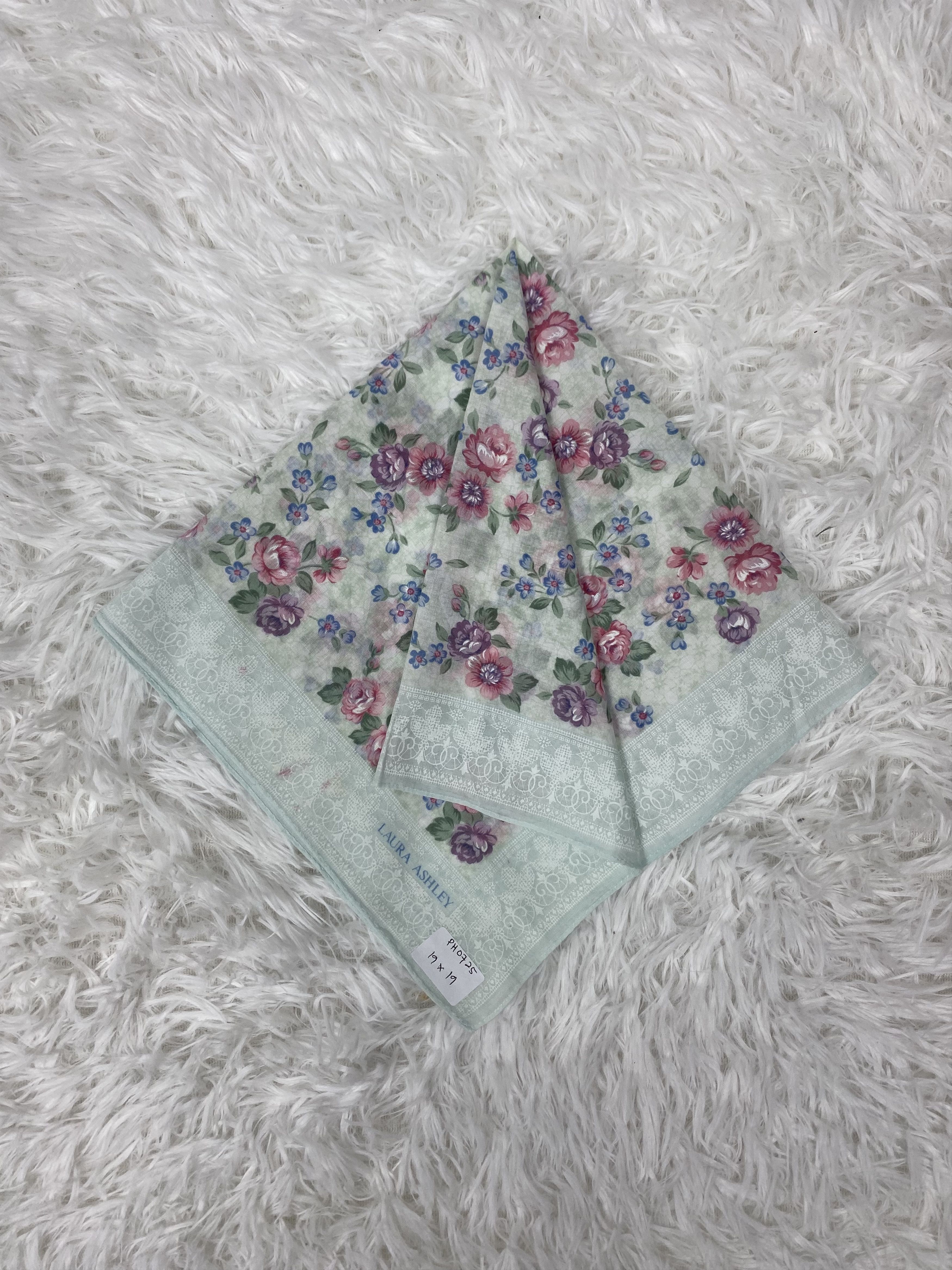 Designer × Vintage Vintage Laura Ashley Handkerchief Neckerchief PH0725 Size ONE SIZE - 1 Thumbnail