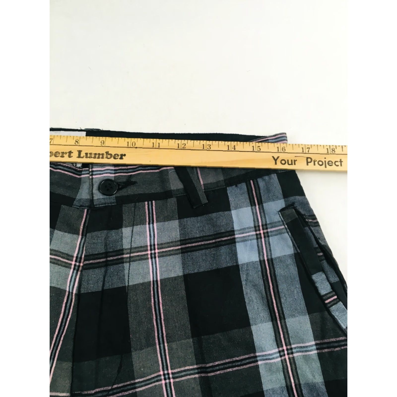 Vintage Avant Garde Shorts Men's Check Plaid Classic Outdoors Flat Front Sz 32 Black Gray Size US 32 / EU 48 - 3 Thumbnail