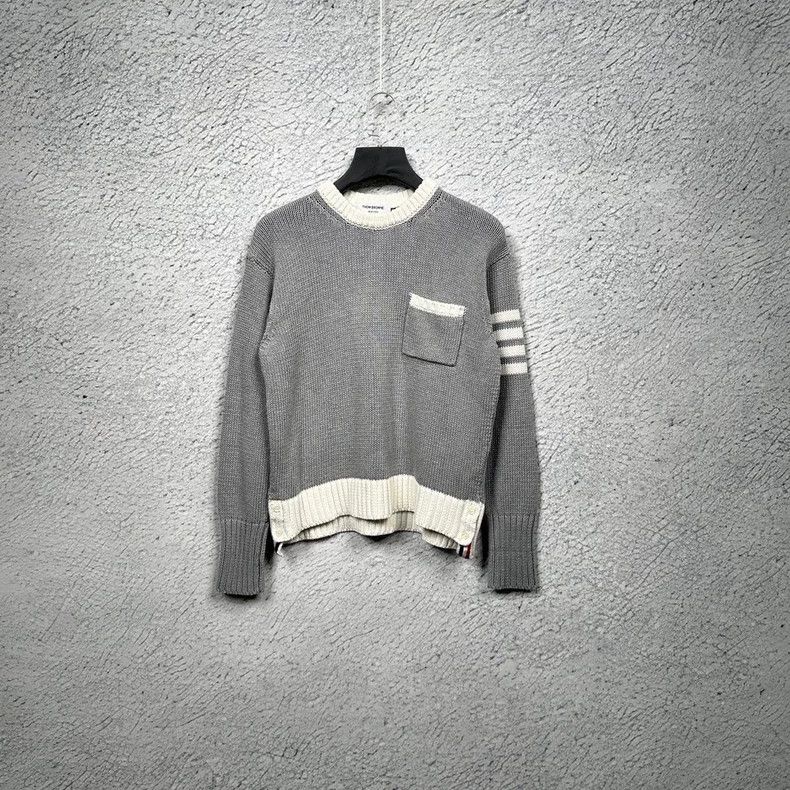 Thom Browne Thom browne Gray and white-edged four-striped knitted round Size US M / EU 48-50 / 2 - 1 Thumbnail