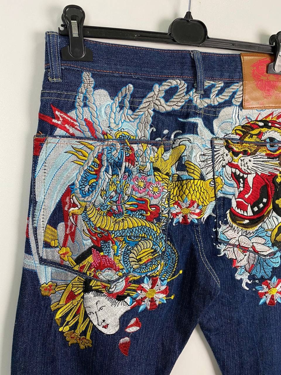 Ed Hardy Ed Hardy Japan embroidered geisha Tiger denim size 30 Size US 30 / EU 46 - 4 Thumbnail