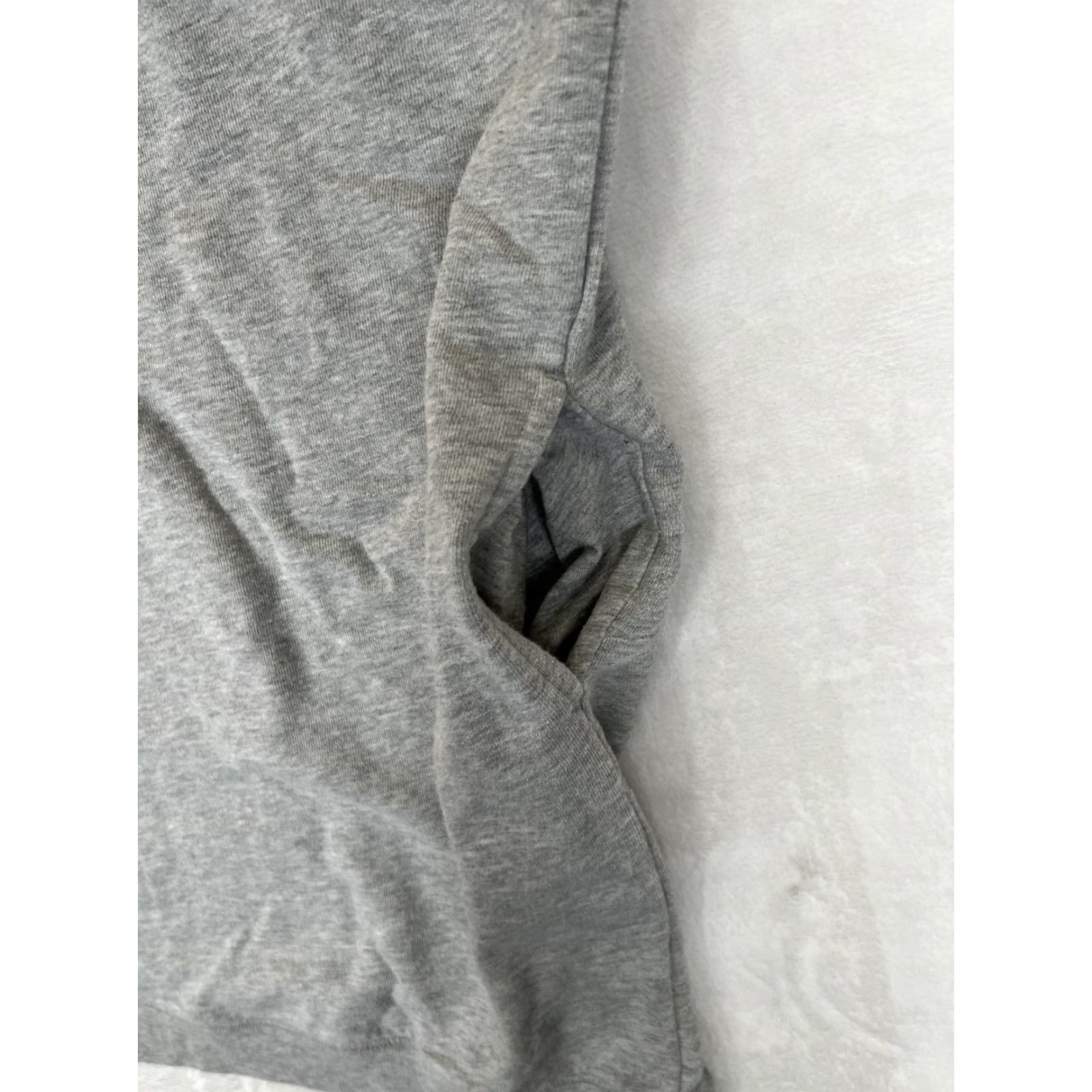 Gap Gap Disney Sweater Dress Medium Women Crew Neck Short Sleeve Gray Mickey Mouse 90s Cartoon Pullover Size M / US 6-8 / IT 42-44 - 6 Thumbnail