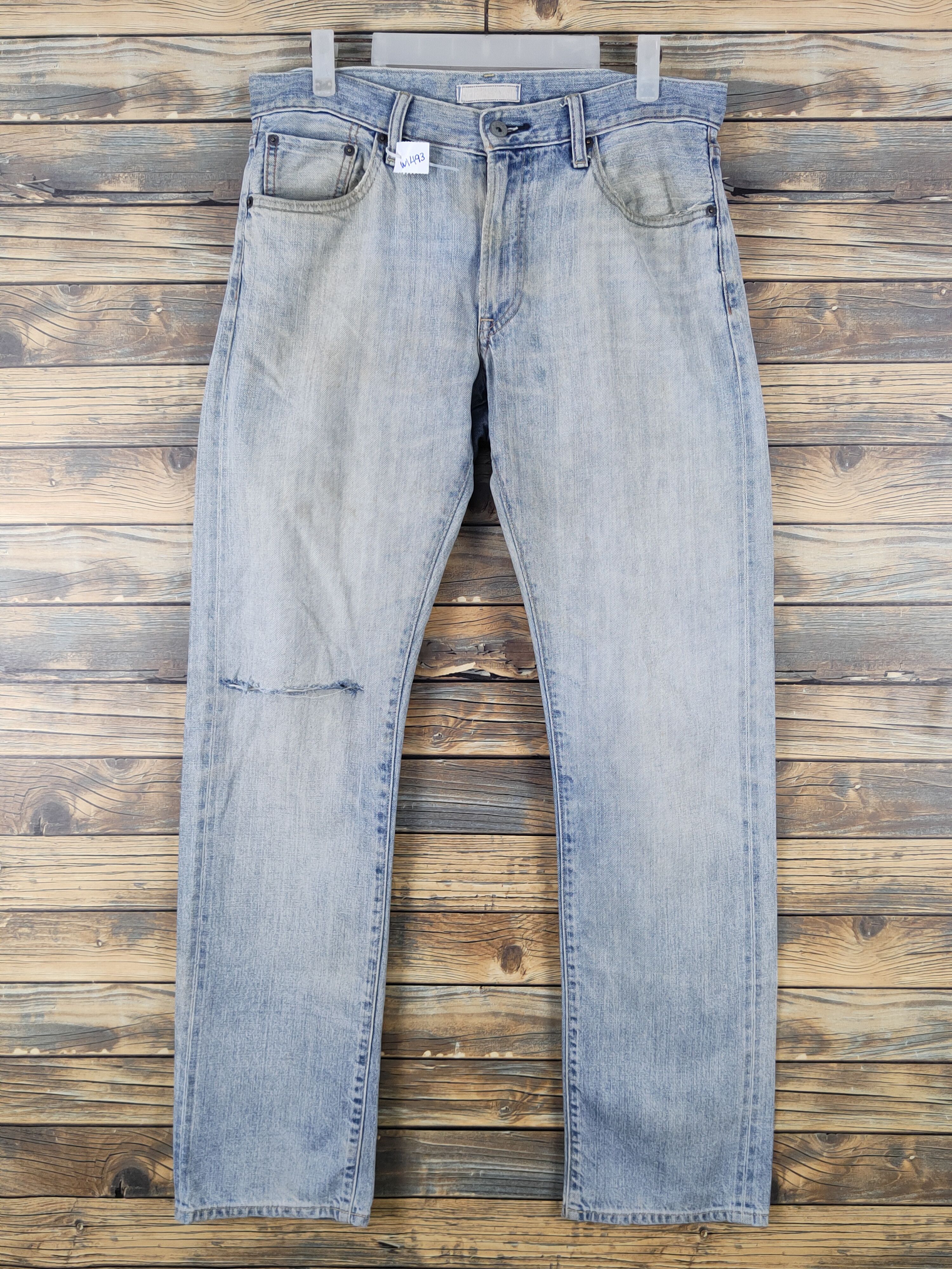 Japanese Brand Uniqlo Blue faded selvedge Distressed Ripped denim #W1493 Size US 32 / EU 48 - 1 Thumbnail