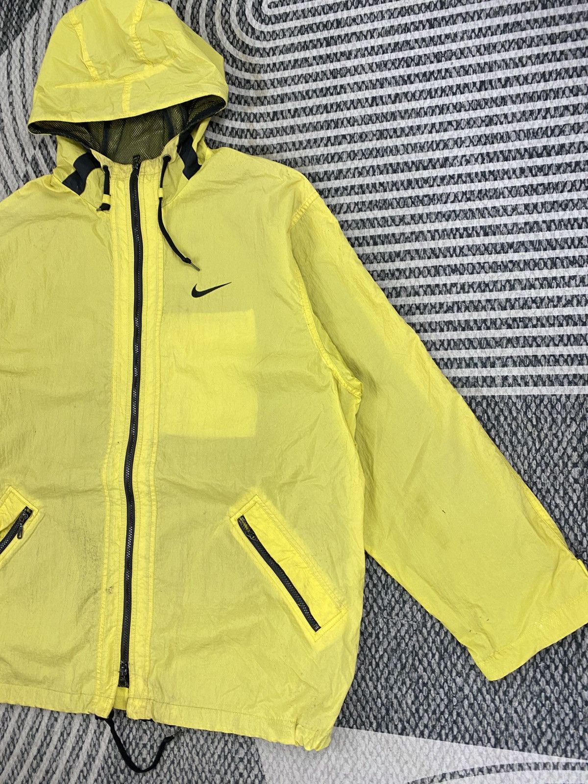 Nike Vintage 90’S Nike Yellow Fleece Lined Hooded Windbreaker Size US L / EU 52-54 / 3 - 4 Thumbnail