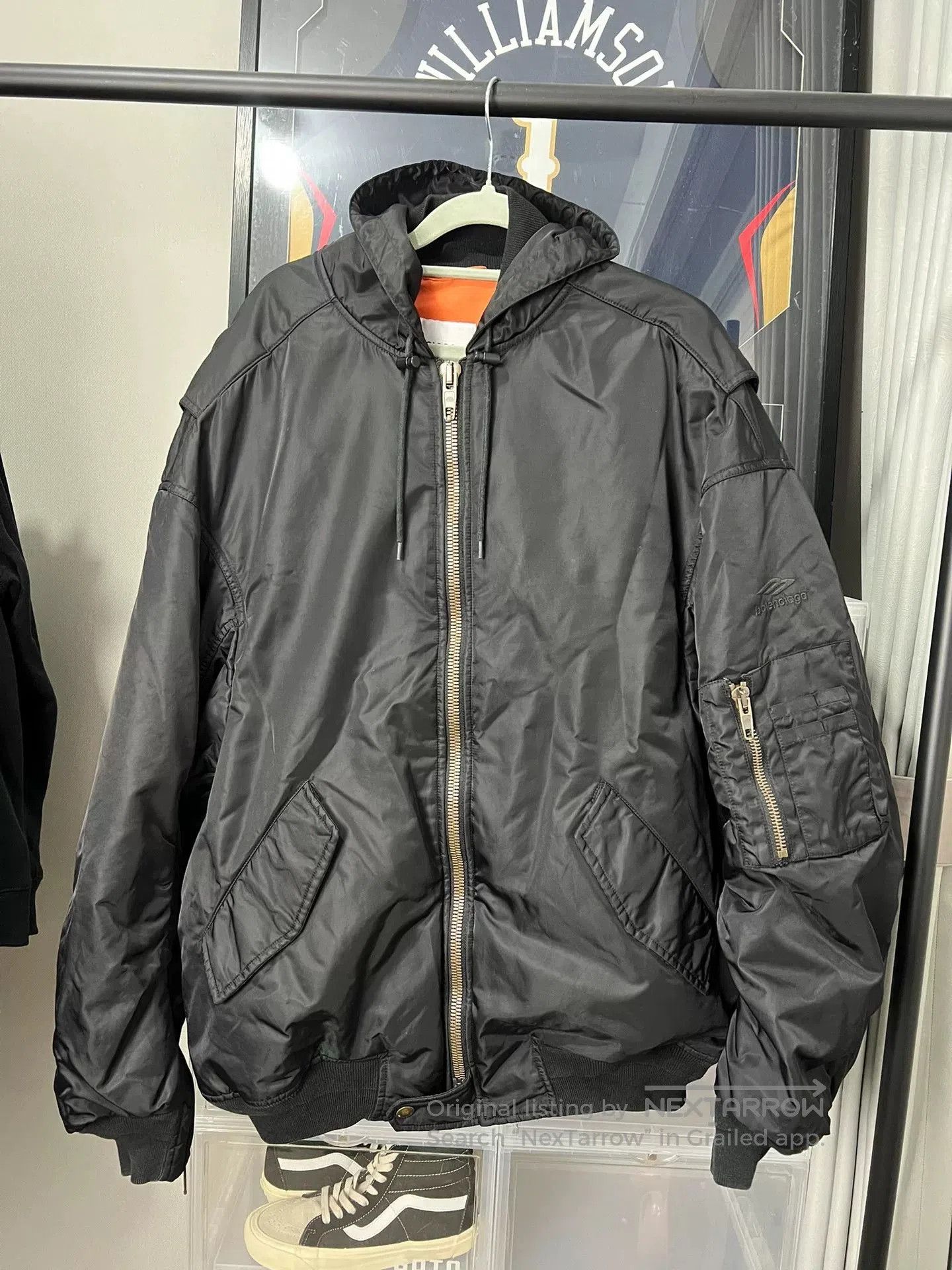 Balenciaga Balenciaga 3B Embroidered Nylon Bomber Jacket. Size US XXS / EU 40 - 1 Thumbnail