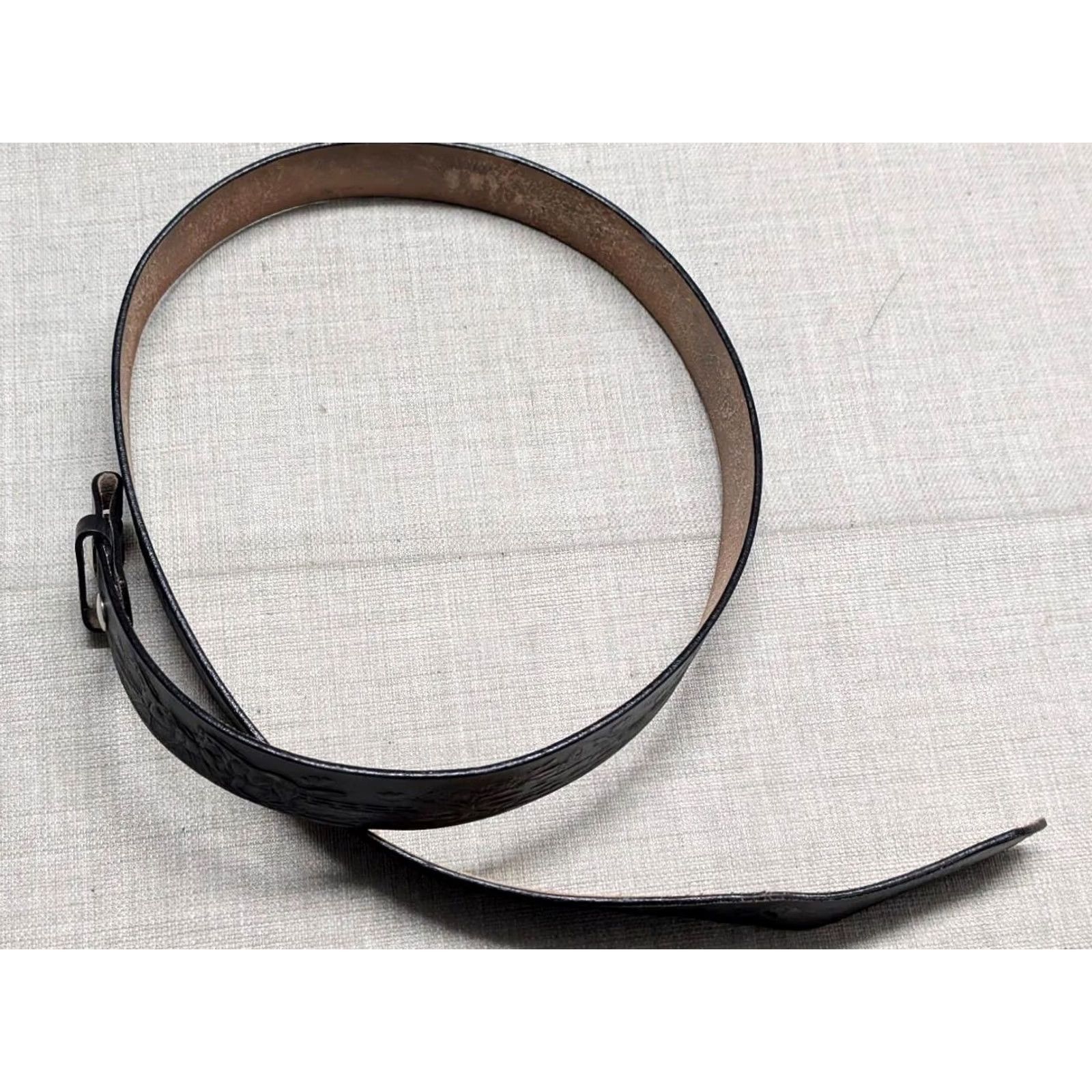 Vintage VINTAGE handcrafted western belt 44 black leather Buckle belt Equestrian Southwestern Men Size 44 - 4 Thumbnail
