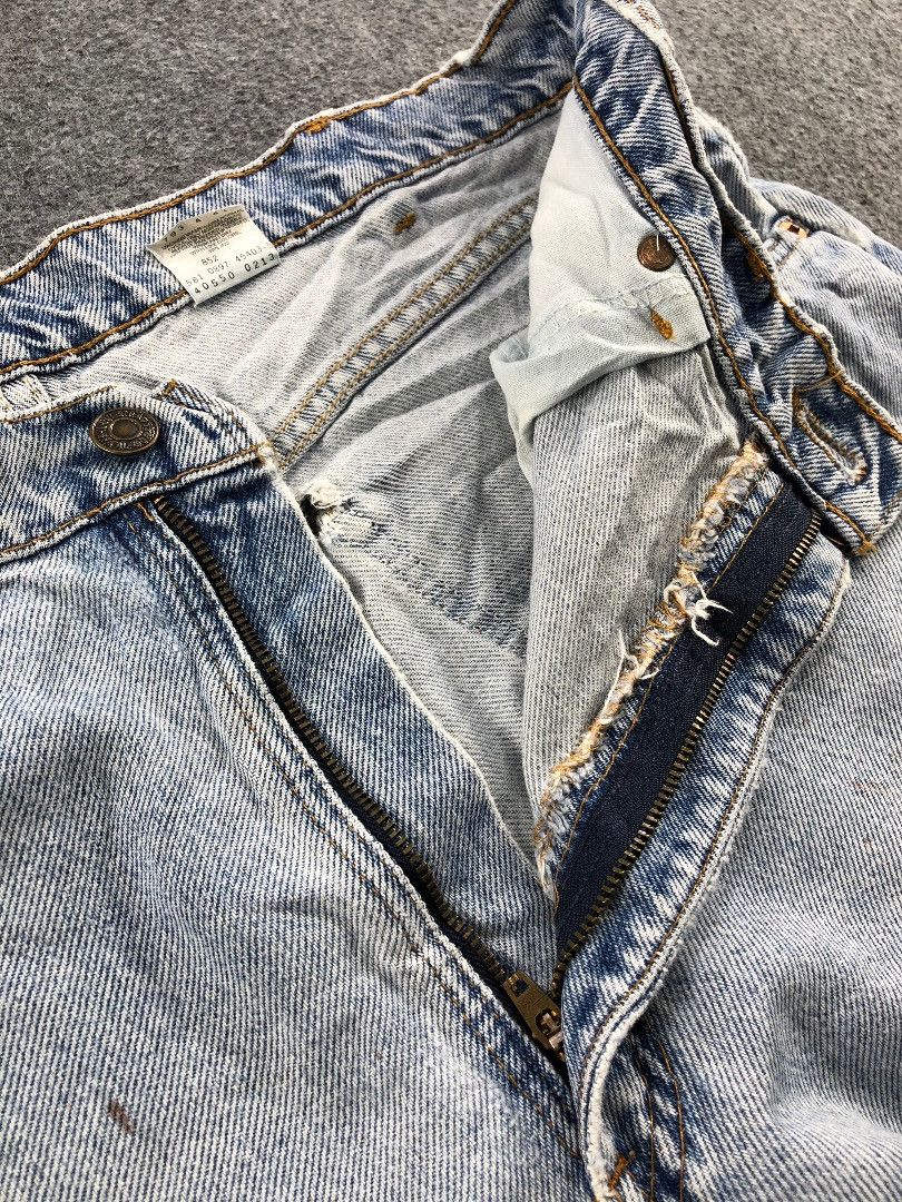 Levi's Vintage 90s Light Wash Levis 550 Orange Tab Jeans-JM662 Size US 35 - 7 Thumbnail