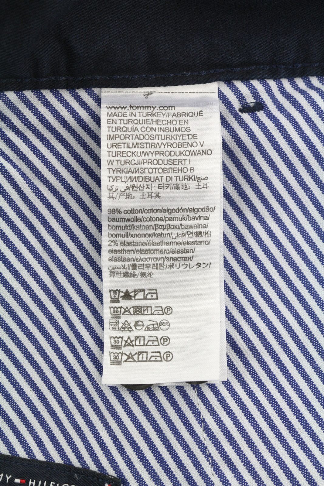 Tommy Hilfiger ARCHIVE CHINO W32/L34 Wide Tapered Pleat Leg Trousers 85137 Size US 32 / EU 48 - 9 Thumbnail