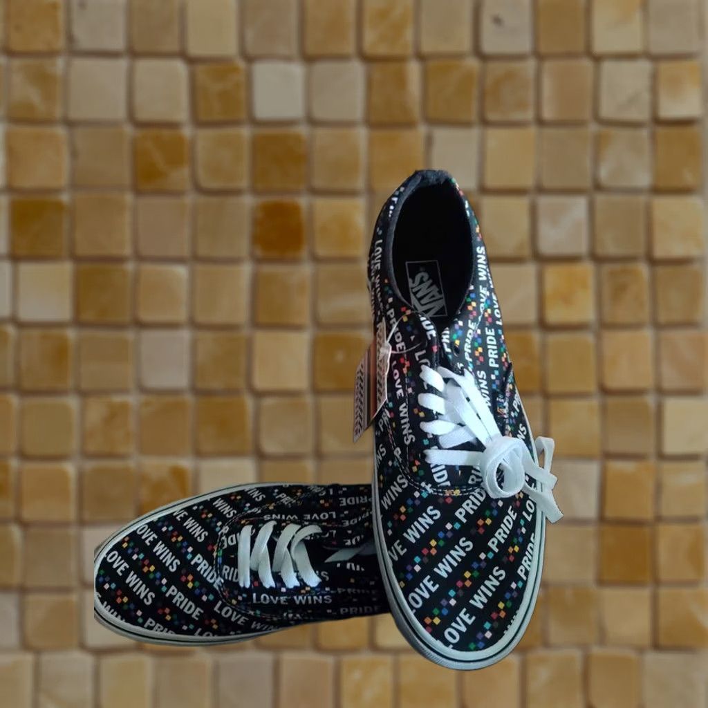 Vans VINTAGE New Mens Vans Doheny Low Top Sneakers Shoes Pride Rainbow Size 10.5 Size US L / EU 52-54 / 3 - 1 Preview