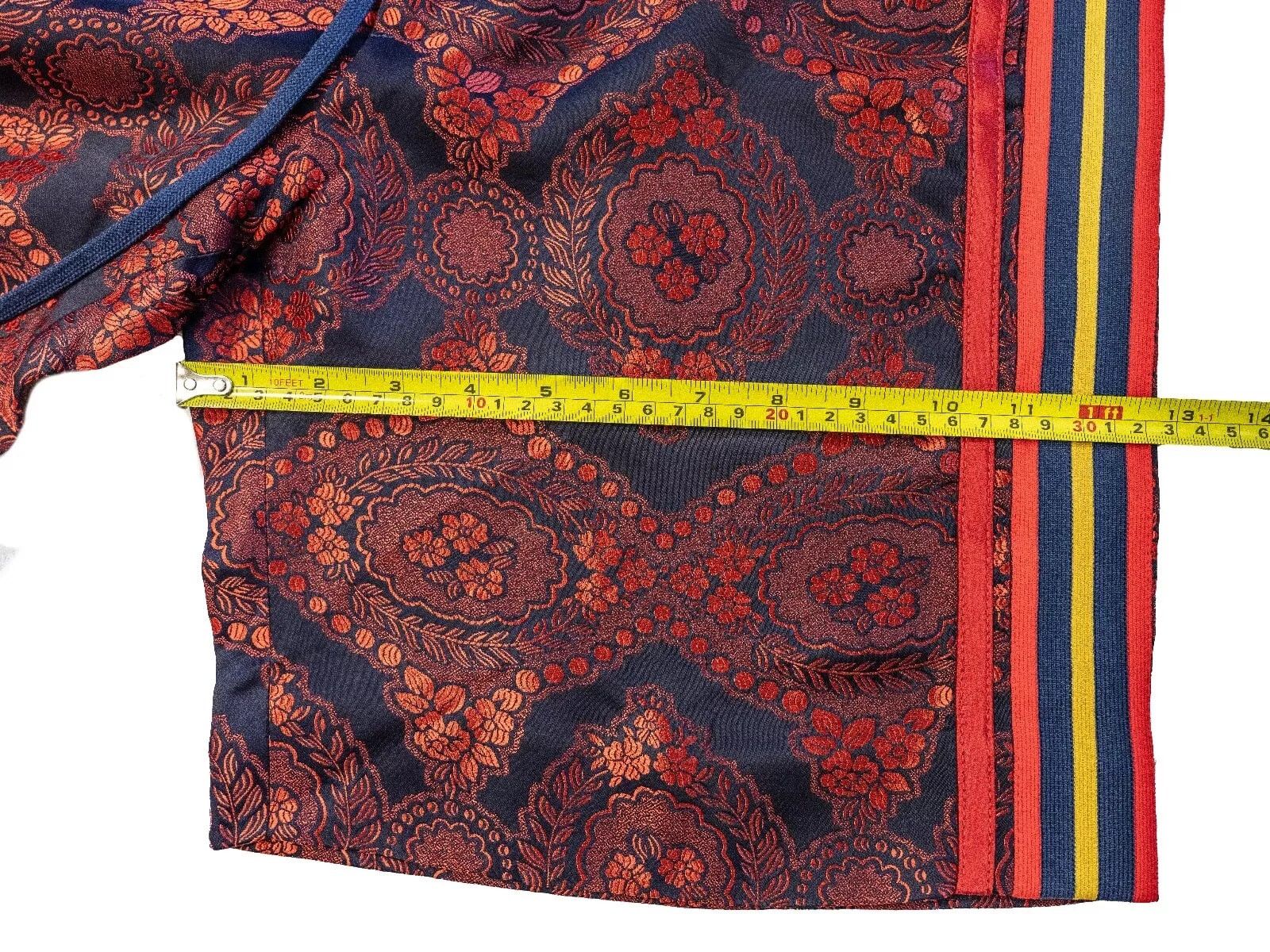 Gucci GUCCI Satin Red Floral Print Jacquard Track Bowling Shorts Size US 28 / EU 44 - 5 Thumbnail