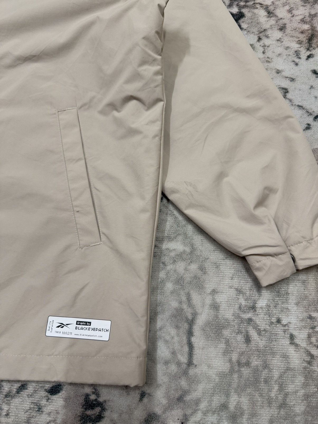Reebok Reebok Graphic by BlackEyePatch Shipment Worker Coach Jackeg Size US L / EU 52-54 / 3 - 5 Thumbnail