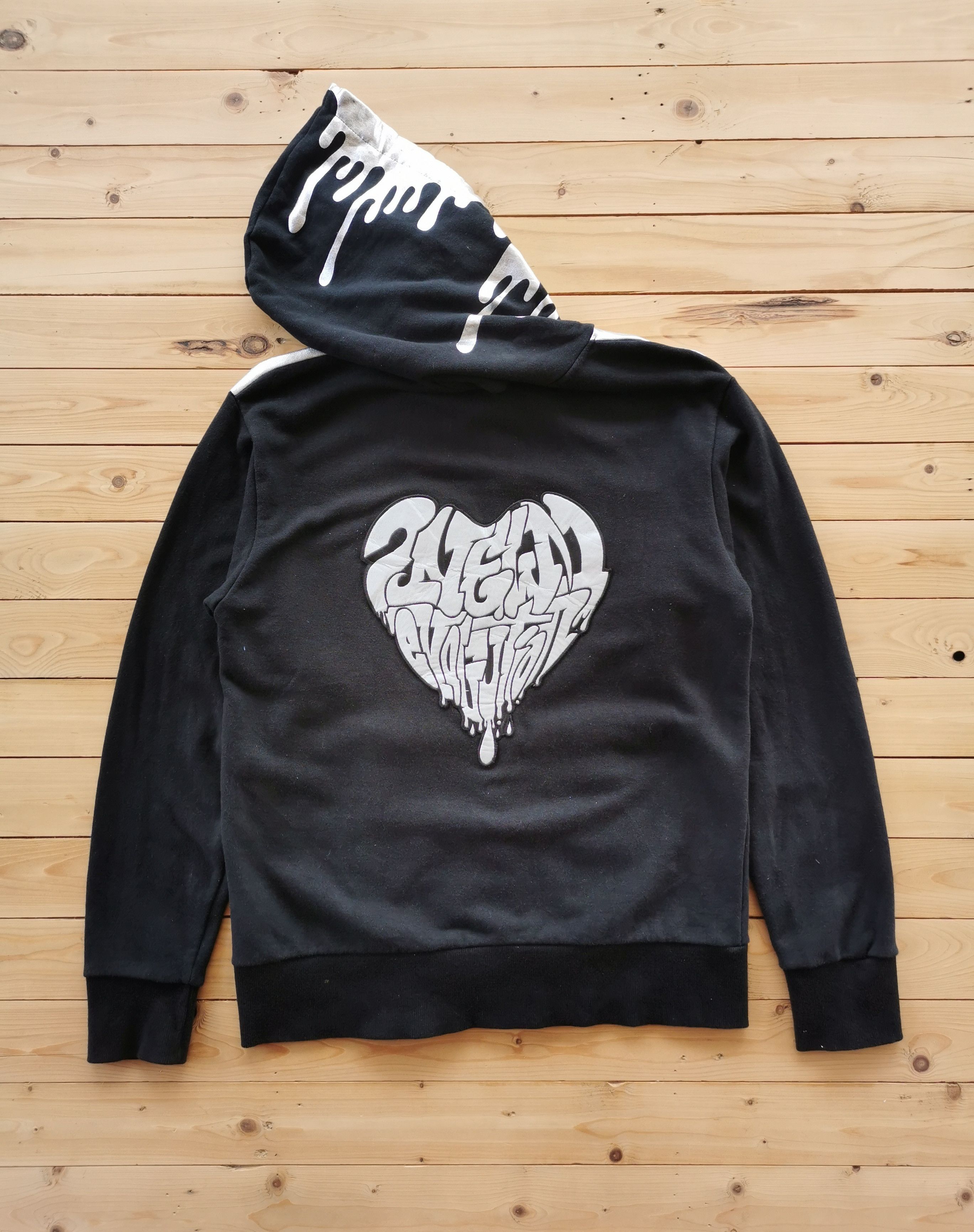 Band Tees 2NE1 Kpop Artist Hoodie BTS Blackpink Park Bom Size US L / EU 52-54 / 3 - 10 Thumbnail