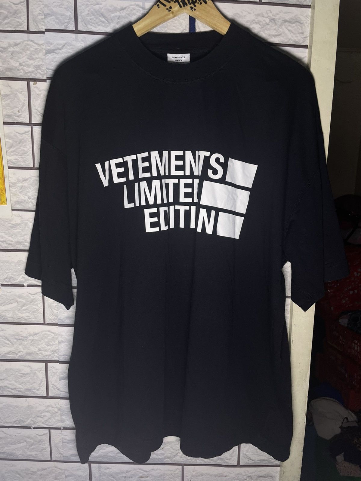 Vetements VETEMENTS LIMITED EDITION Size US M / EU 48-50 / 2 - 1 Thumbnail