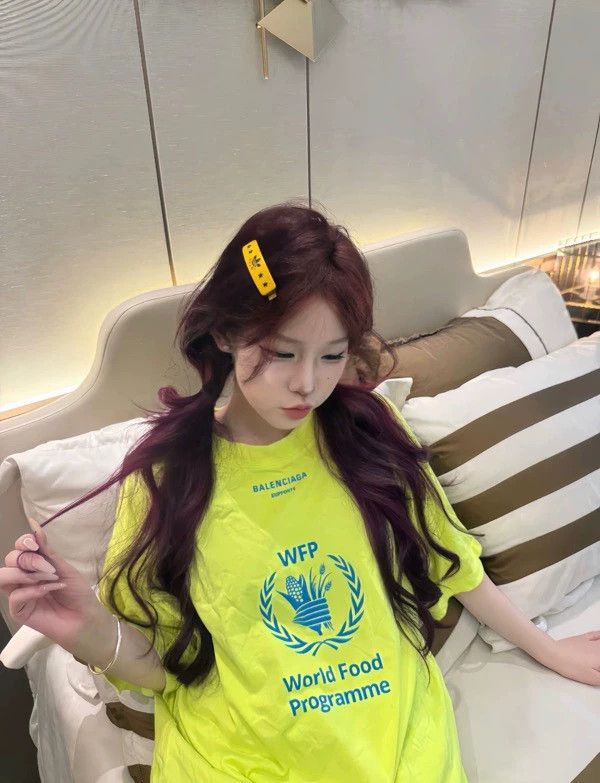 Balenciaga Balenciaga Neon Green Wheat Pattern Short-Sleeve T-Shirt Size US XXL / EU 58 / 5 - 8 Thumbnail