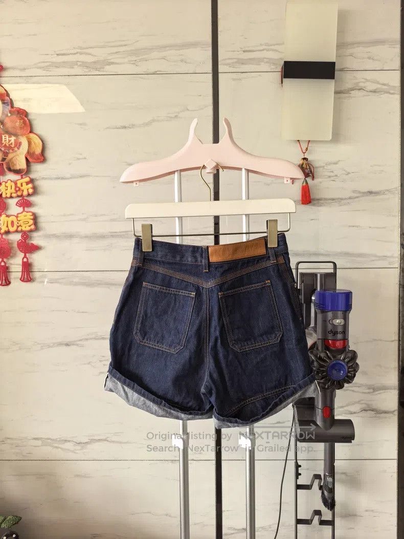 Loewe Loewe Shorts, Front and Back Leather Tag Decorated with Lo Size 24" / US 00 / IT 34 - 2 Thumbnail