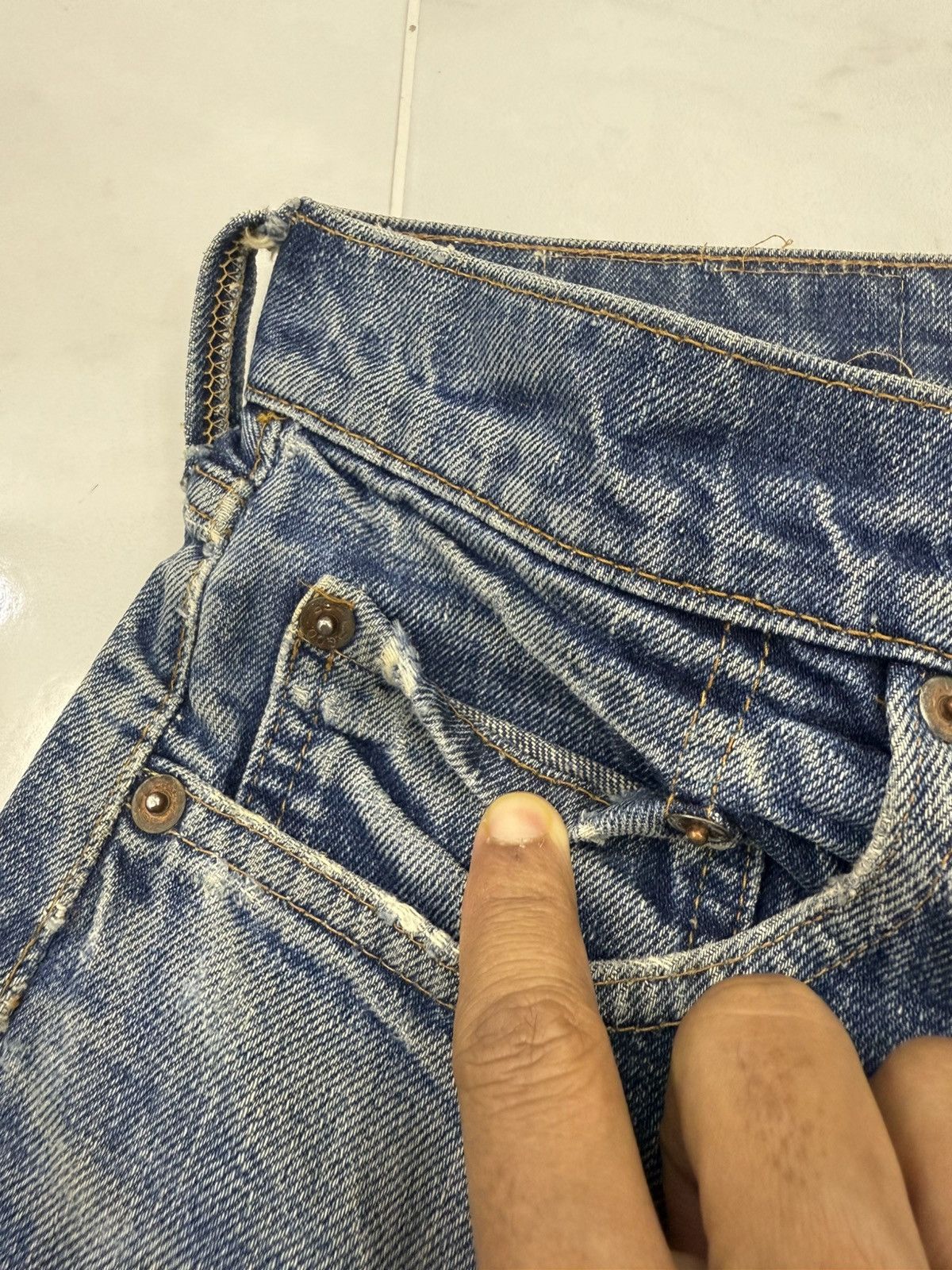 Levi's Vintage 1970s Levi’s Strauss 505 0217 Small “e” Non Selvedge Size US 29 - 7 Thumbnail