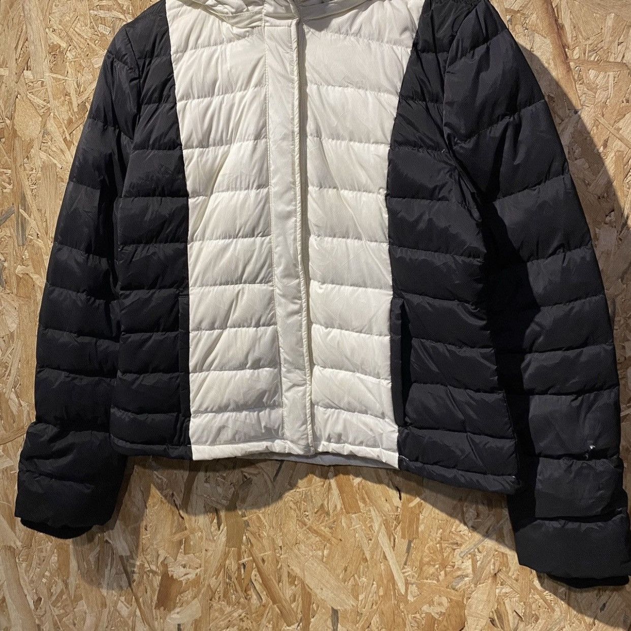 Theory × Uniqlo XSmall Theory Uniqlo White/Black Light Puffer Jackets Size US XS / EU 42 / 0 - 5 Thumbnail