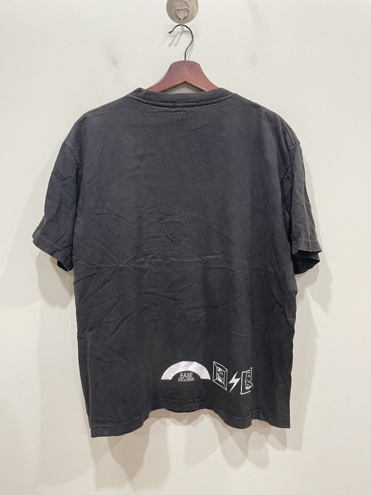 Undercover Under Coverism Tshirt Size US L / EU 52-54 / 3 - 2 Thumbnail