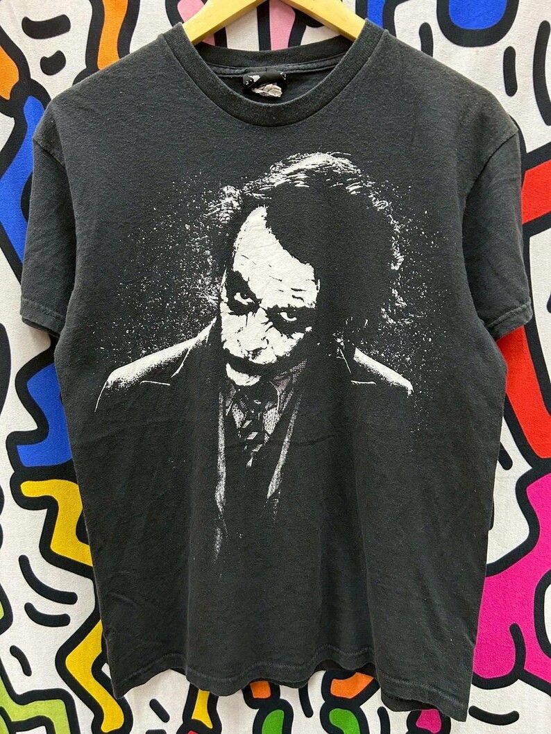 Vintage Vintage 2000s Joker Batman tshirt size M Size US M / EU 48-50 / 2 - 2 Thumbnail