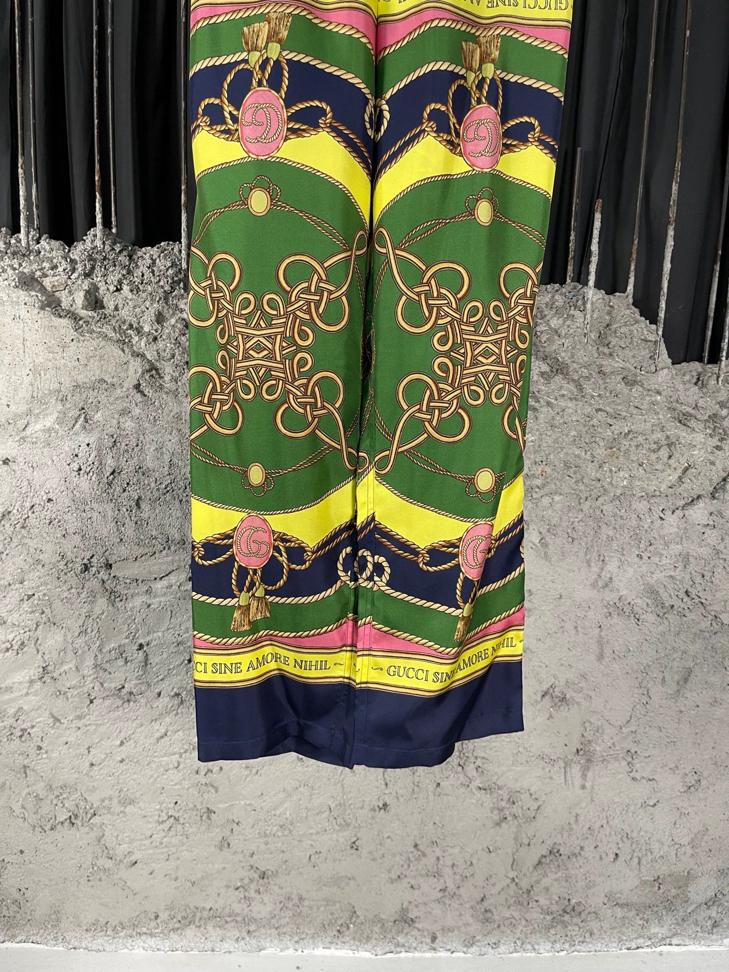 Gucci Gucci Silk Trousers Size 36 99 New Size 25" / US 0 / IT 36 - 4 Thumbnail