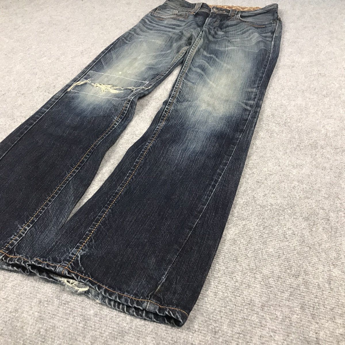 Blue Blue Japan × If Six Was Nine × Japanese Brand FLARED DISTRESSED EDWIN JAPANESE DENIM PANTS Size US 28 / EU 44 - 3 Thumbnail