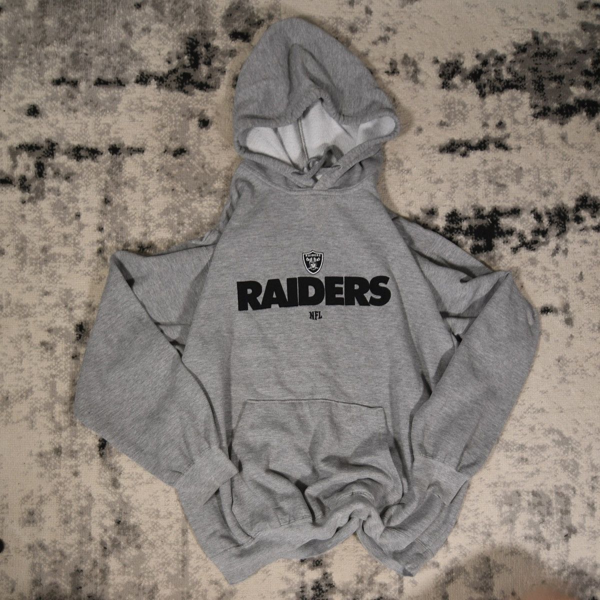 NFL NFL Las Vegas Raiders Grey Hoodie Size US L / EU 52-54 / 3 - 1 Thumbnail