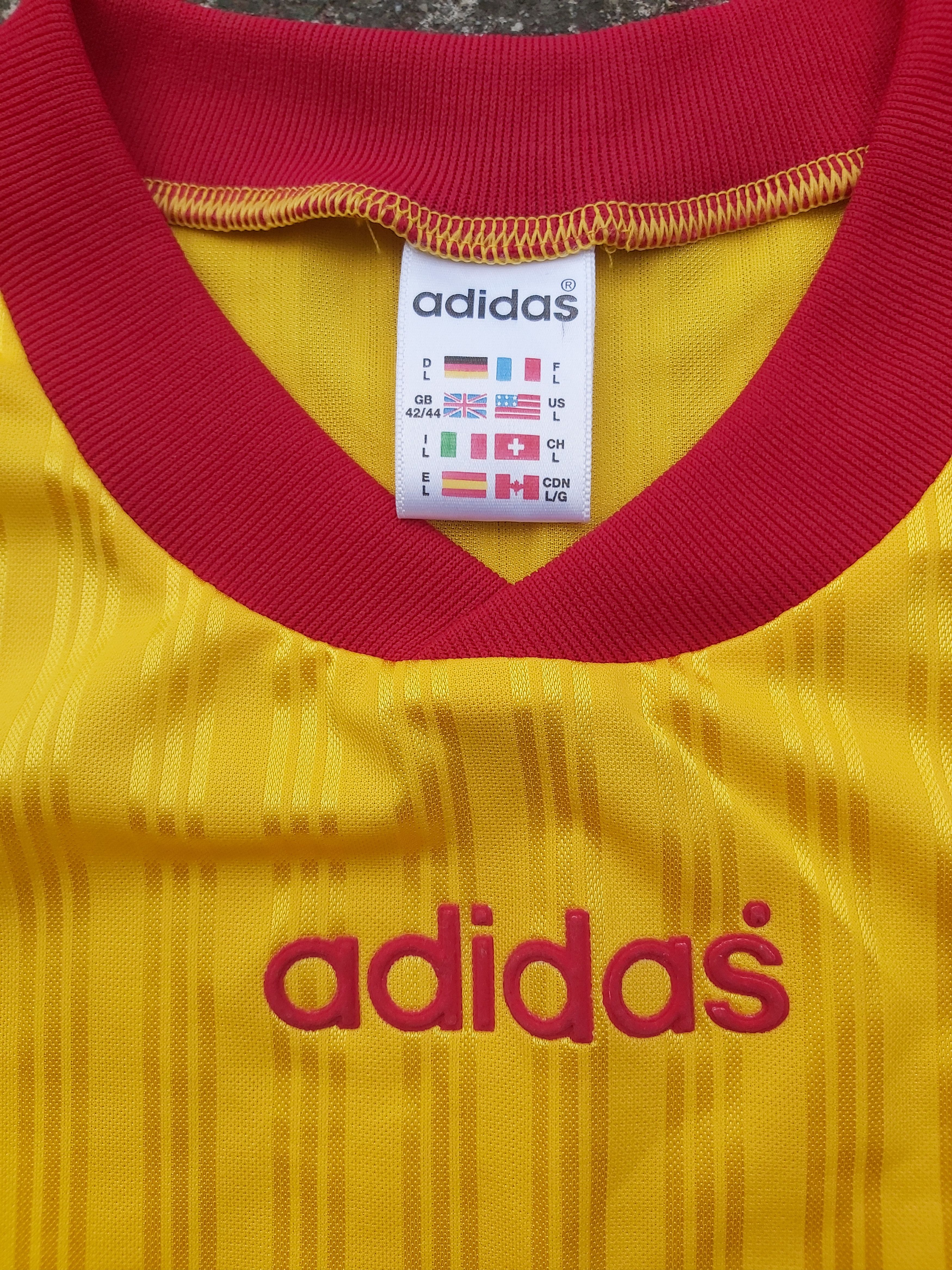Adidas Vintage 90s soccer jersey tshirt Size US L / EU 52-54 / 3 - 10 Thumbnail