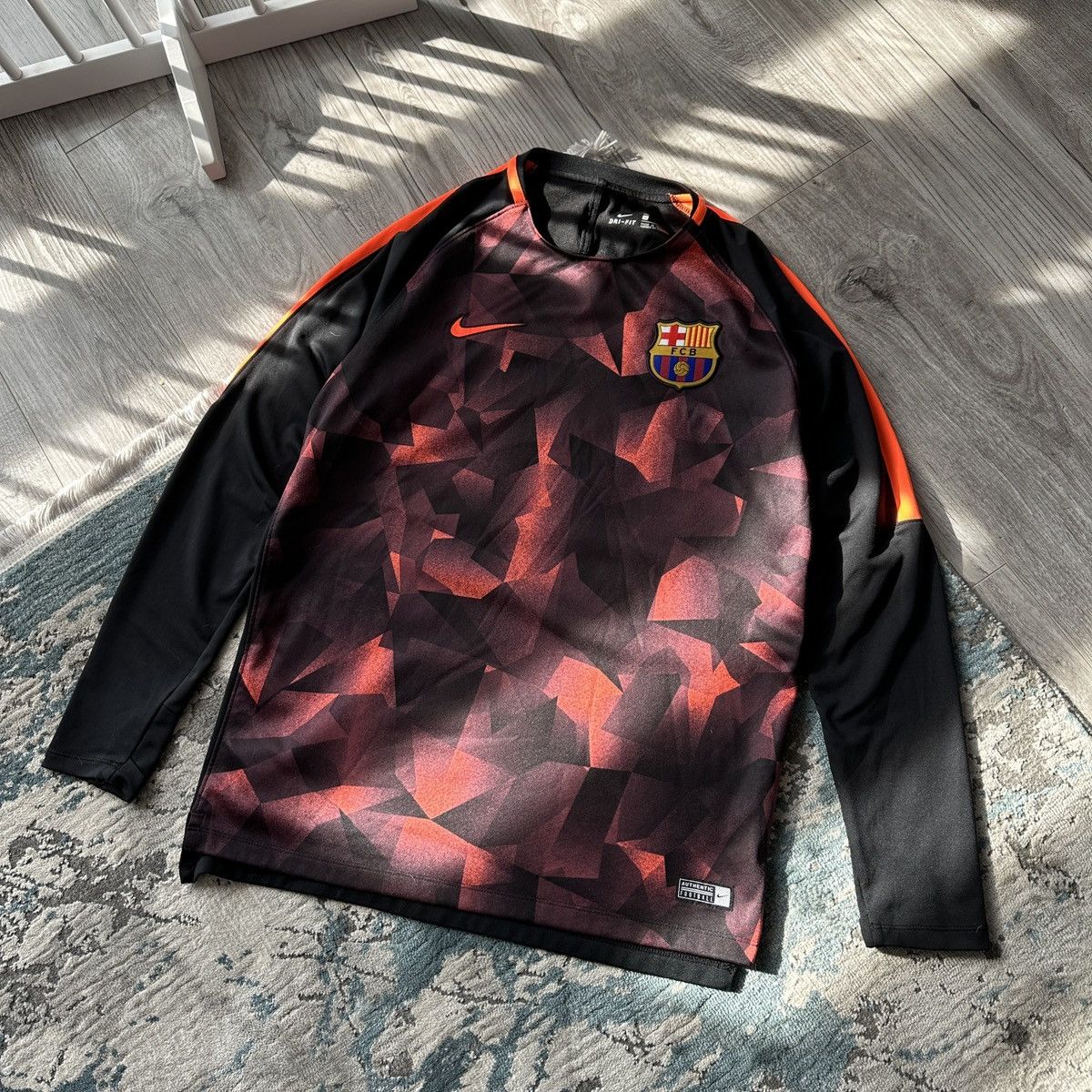 Other Nike FC Barcelona Uefa Champions League Longsleev jersey y2k Size US M / EU 48-50 / 2 - 2 Thumbnail