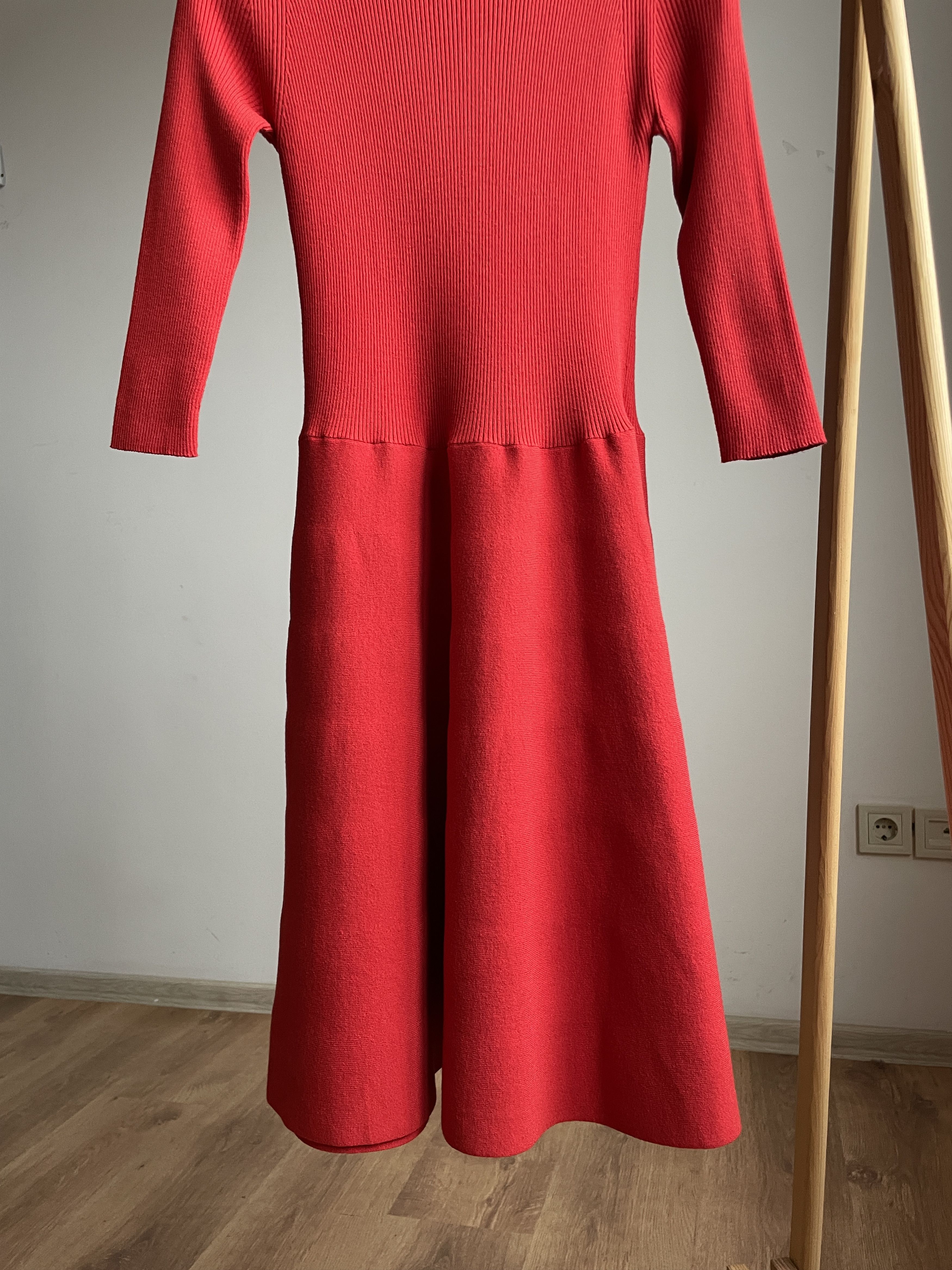 MAX&Co. Max&Co Max Mara Knitted Viscose Stretch Flared Midi Dress Size M / US 6-8 / IT 42-44 - 4 Thumbnail