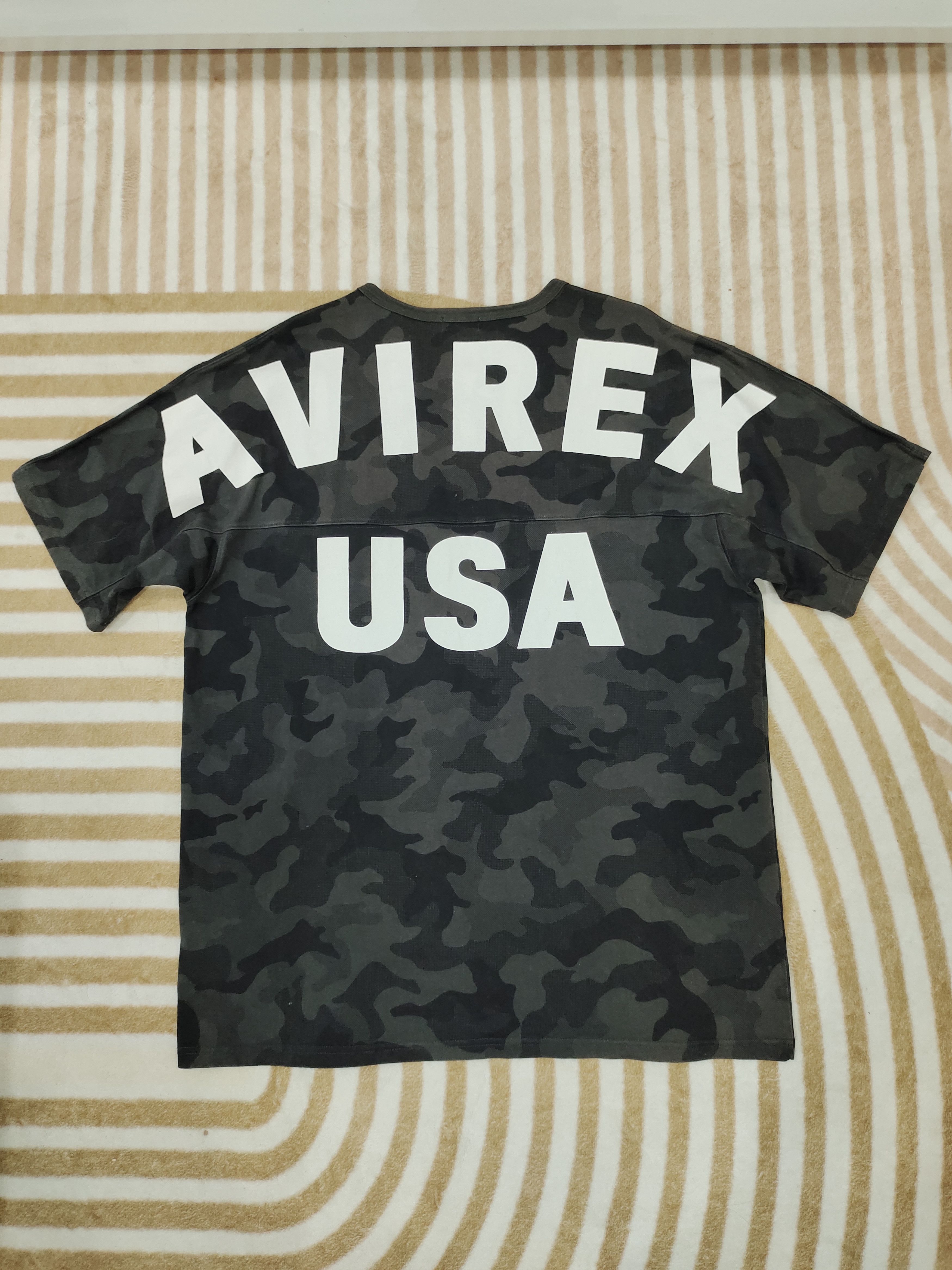 Avirex Vintage Avirex Camo Heavy Cotton T-shirts Size US XL / EU 56 / 4 - 1 Thumbnail
