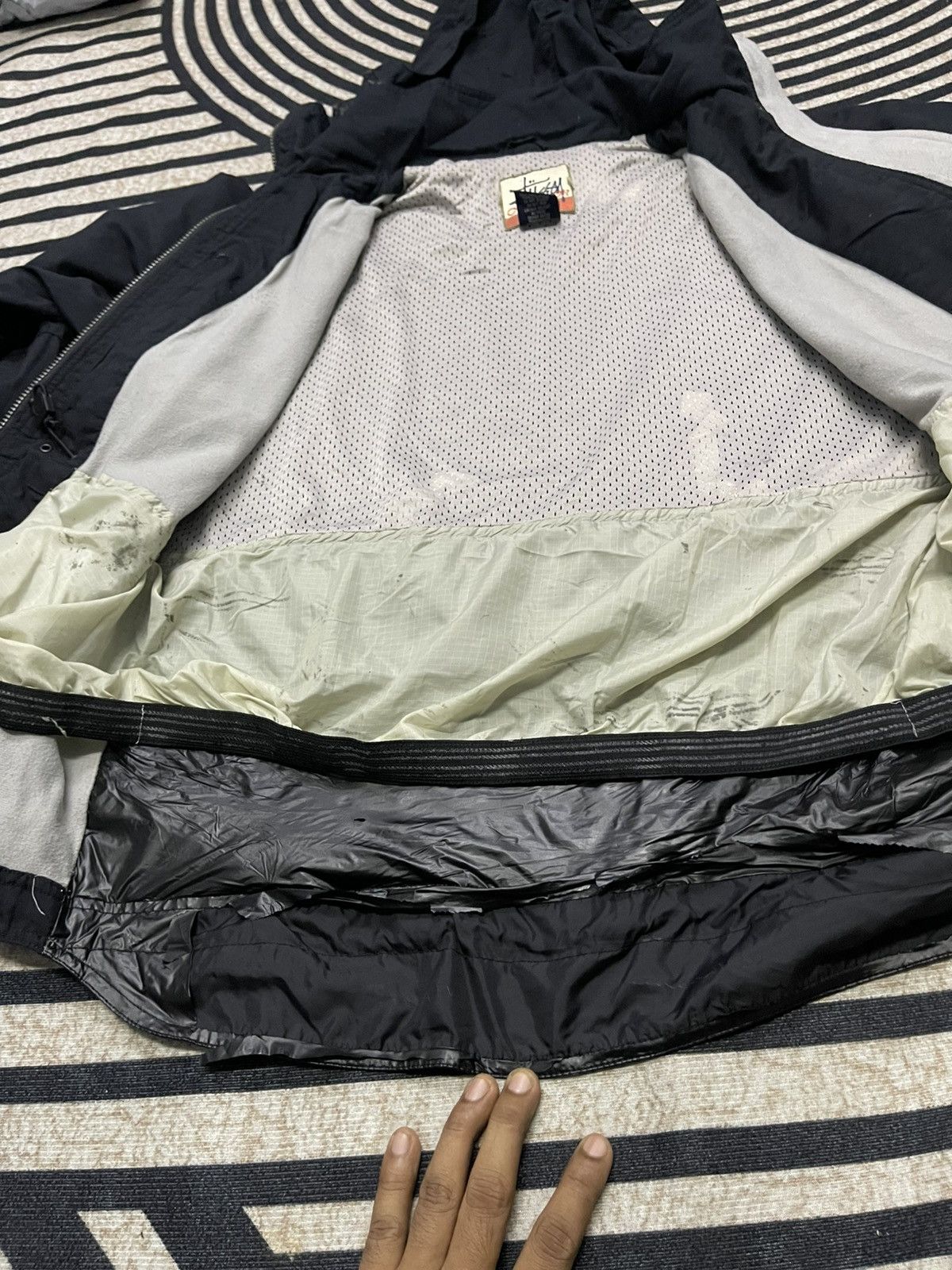 Stussy VINTAGE OG STUSSY OUTDOOR S80 WINDBREAKER DISTRESSED Size US M / EU 48-50 / 2 - 25 Thumbnail
