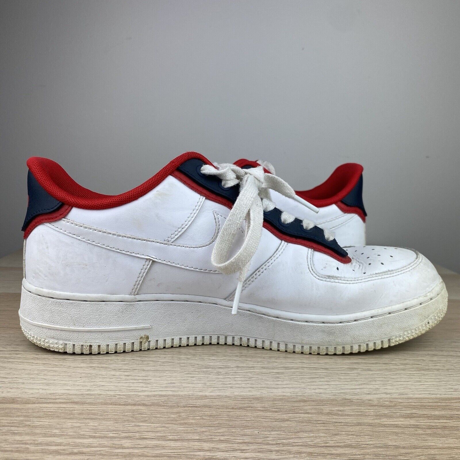 Nike Nike Mens White Red Air Force 1 Shoes Size 10 Used Size US 10 / EU 43 - 7 Thumbnail