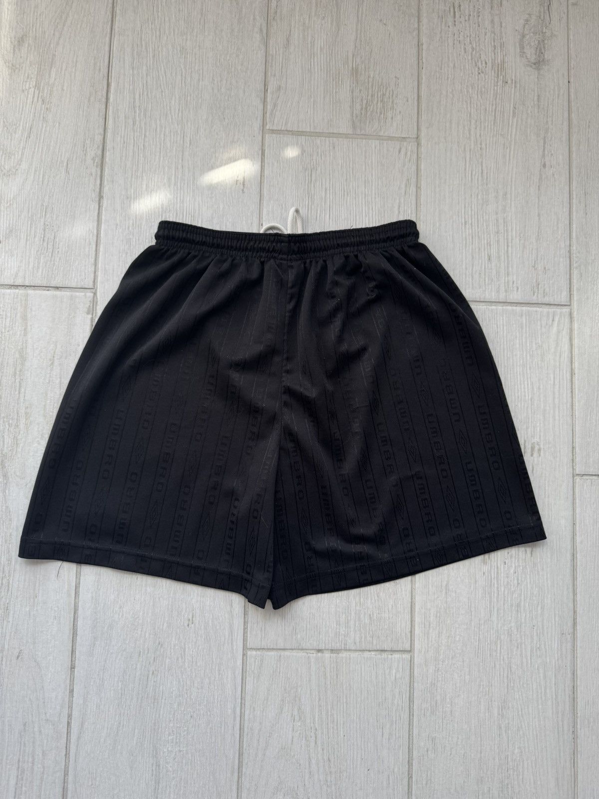Umbro Vintage 90s Umbro Monogram Football Shorts Black Silver M Size US 32 / EU 48 - 7 Thumbnail