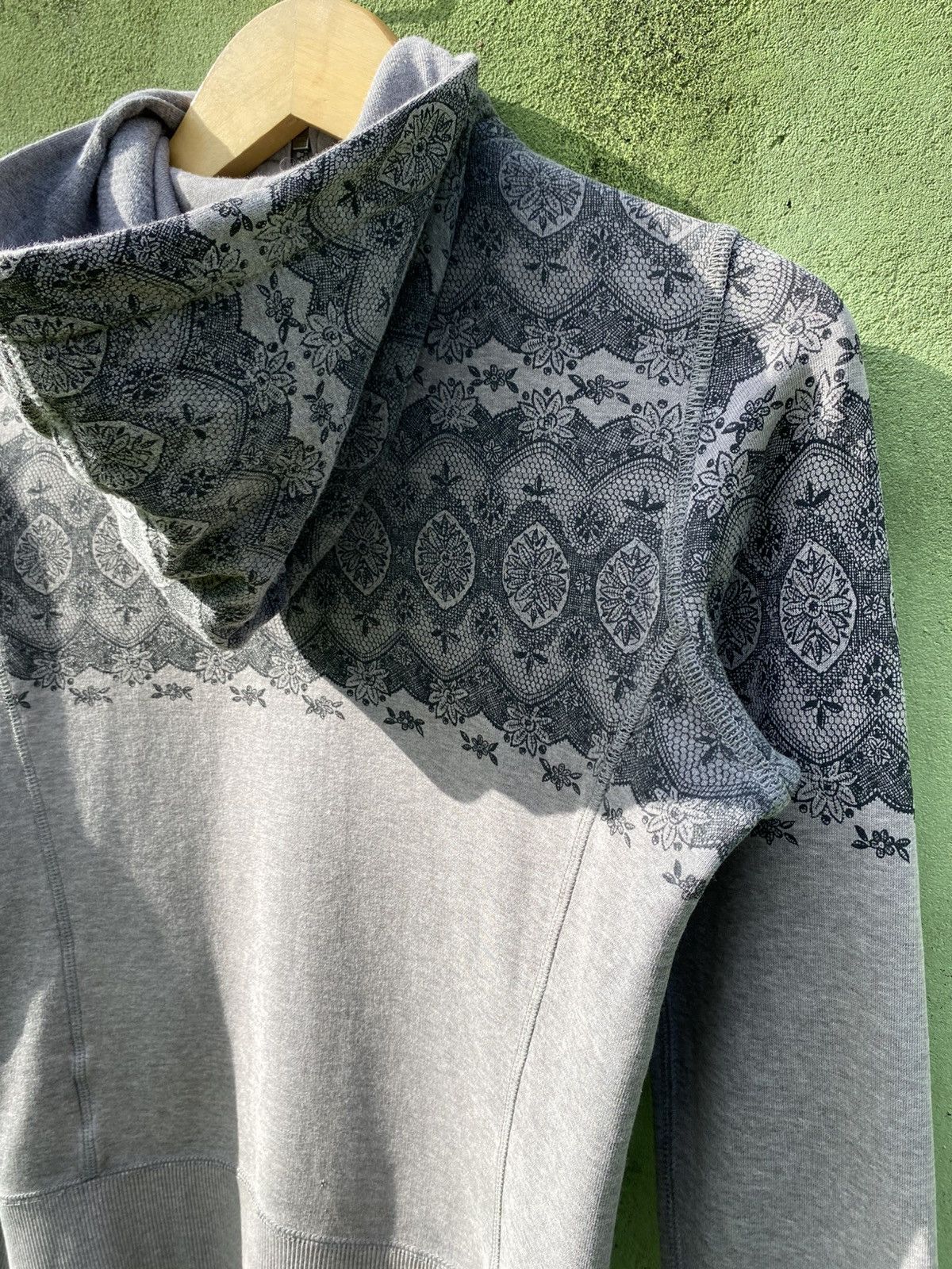 Japanese Brand Uniqlo Luxury Hood Zip Hoodie Grey Tribal Pattern Y2K Jacket Size M / US 6-8 / IT 42-44 - 12 Thumbnail