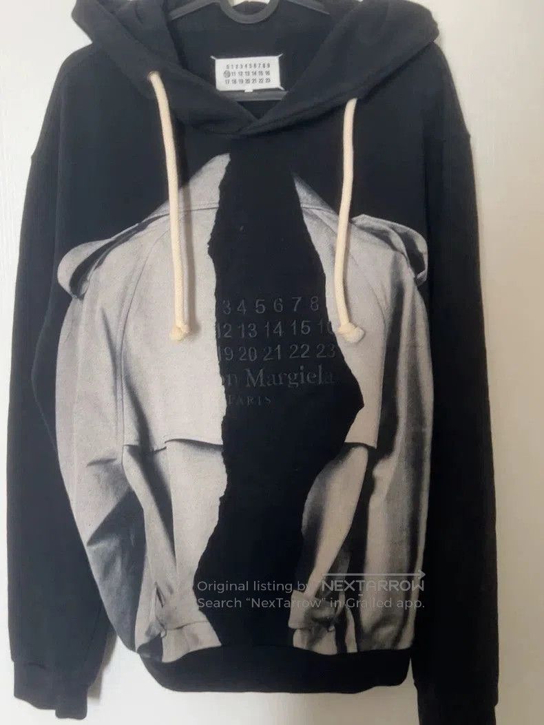 Maison Margiela Maison Margiela Hoodie in Black Color. Size US L / EU 52-54 / 3 - 1 Thumbnail