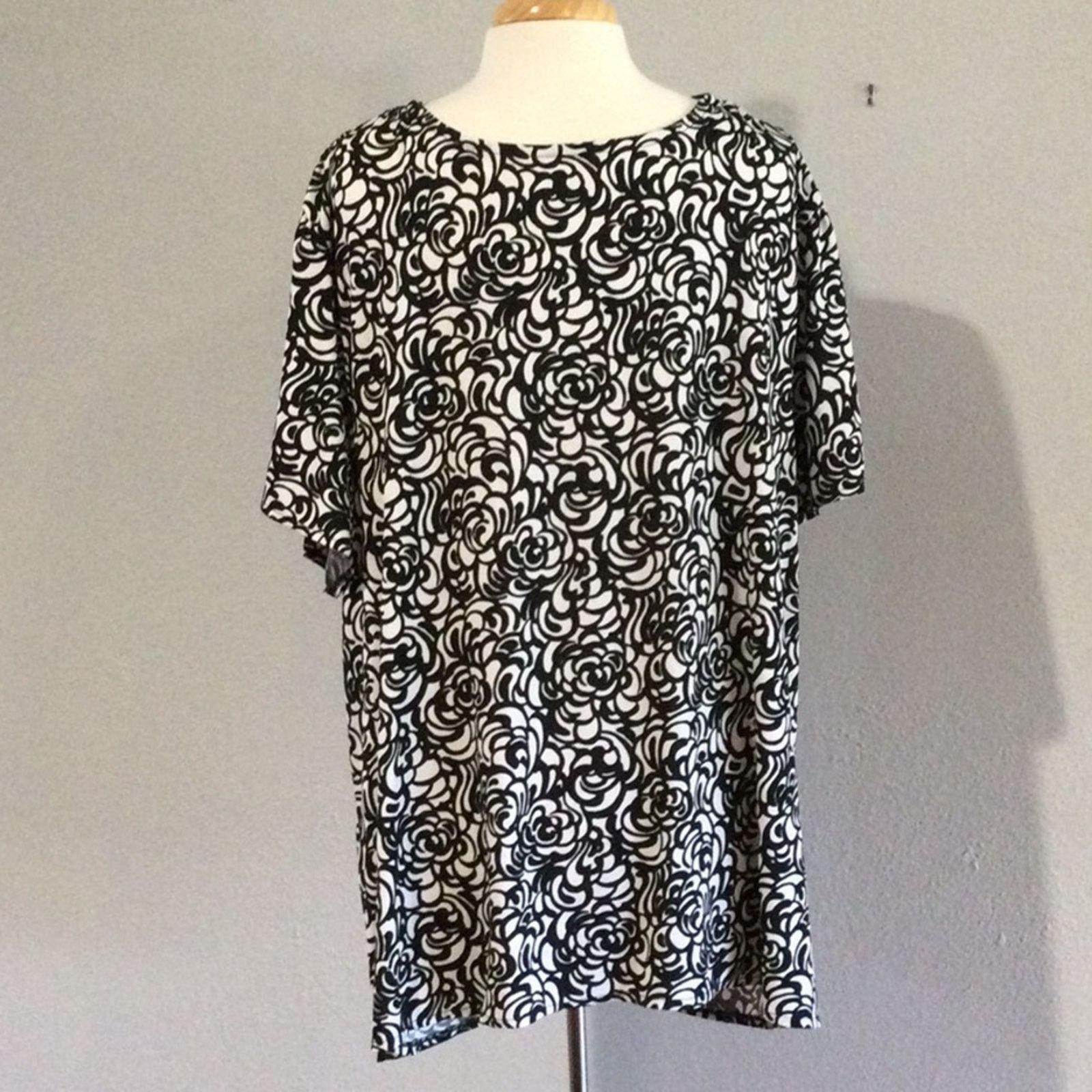 Other Lane Bryant Black & White V-Neck Short Sleeve Blouse 26/28 Size 3XL / US 20-22 - 8 Thumbnail
